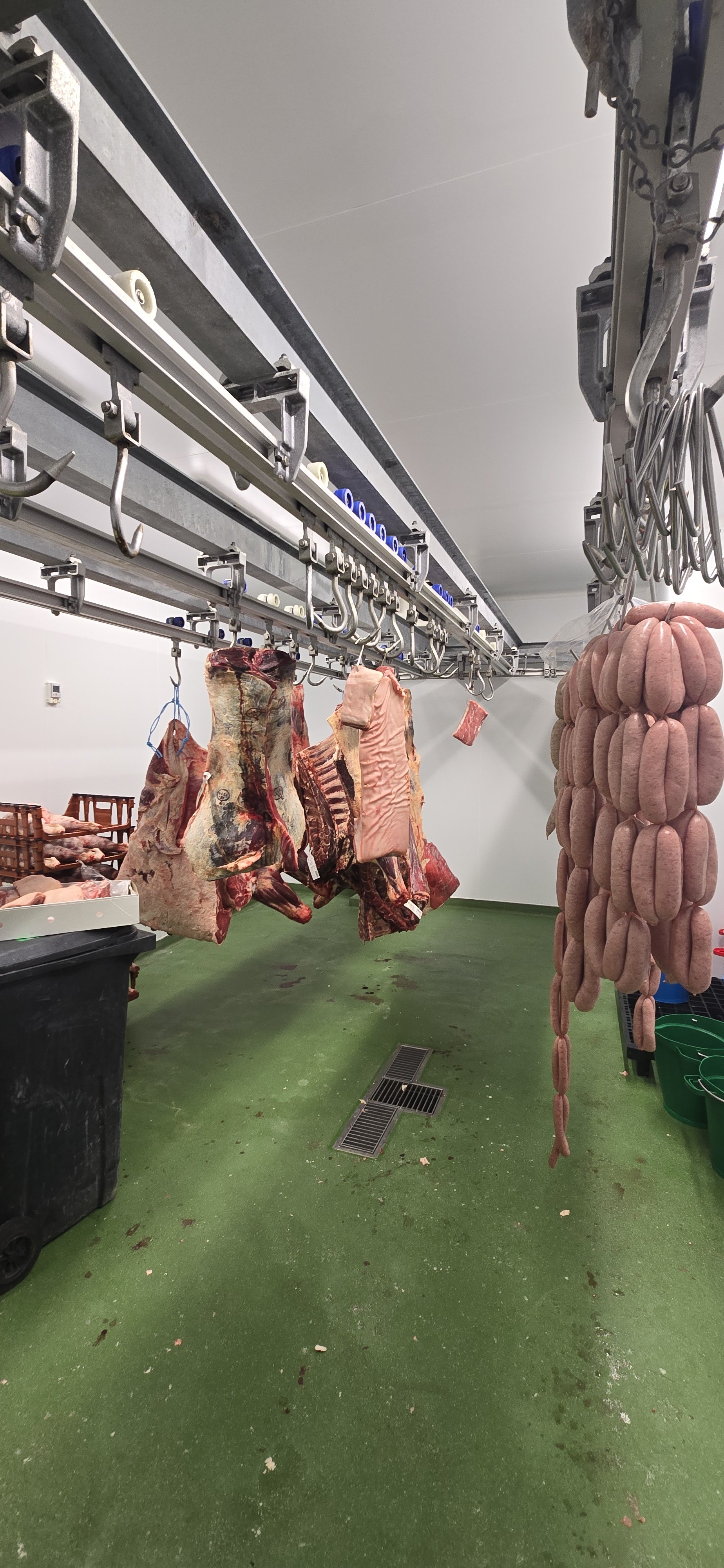 Buchery hanging rails, butcher cold room rails and hooks. Cold room rails. Carcass hanging