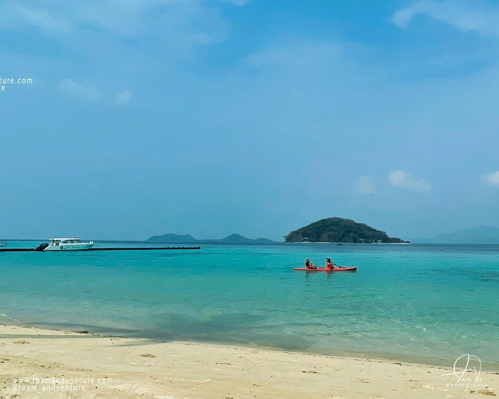 travel kayak coron palawan philippines turquoise beach paradise roamandventure.com secluded island