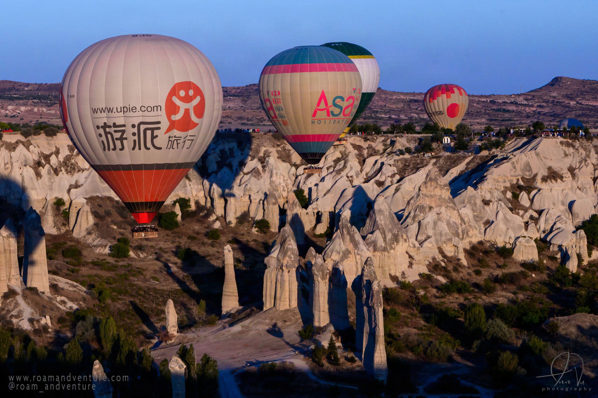 cappadoccia turkey travel hot air balloon roamandventure.com travel