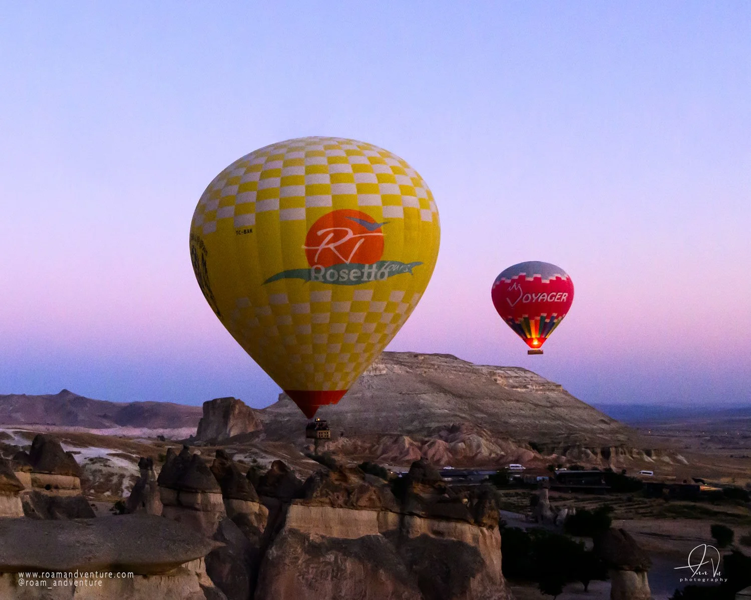 roamandventure travel capadoccia turkey hot air balloon fairy chimney