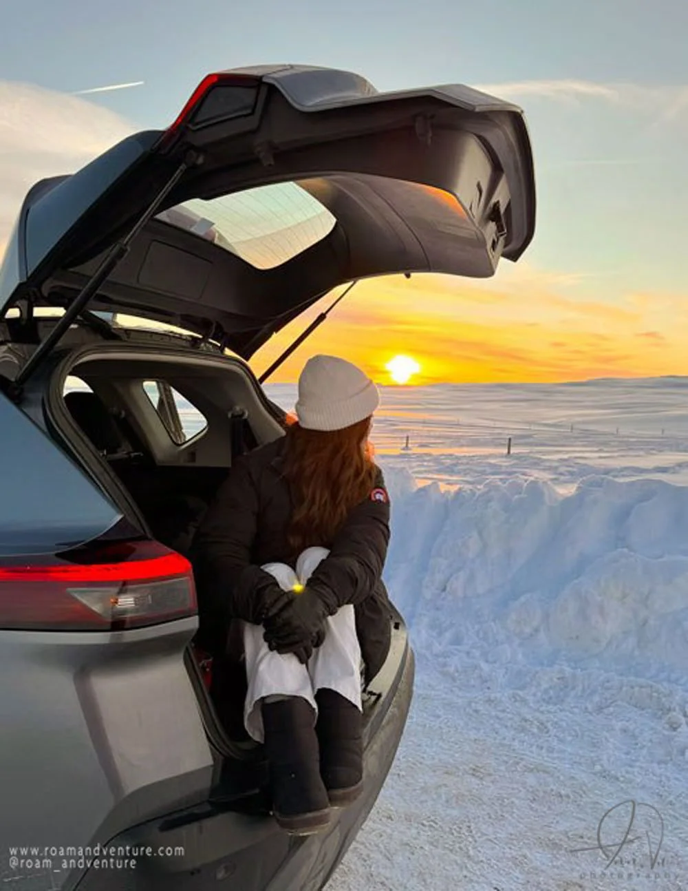 roamandventure travel iceland sunrise road side