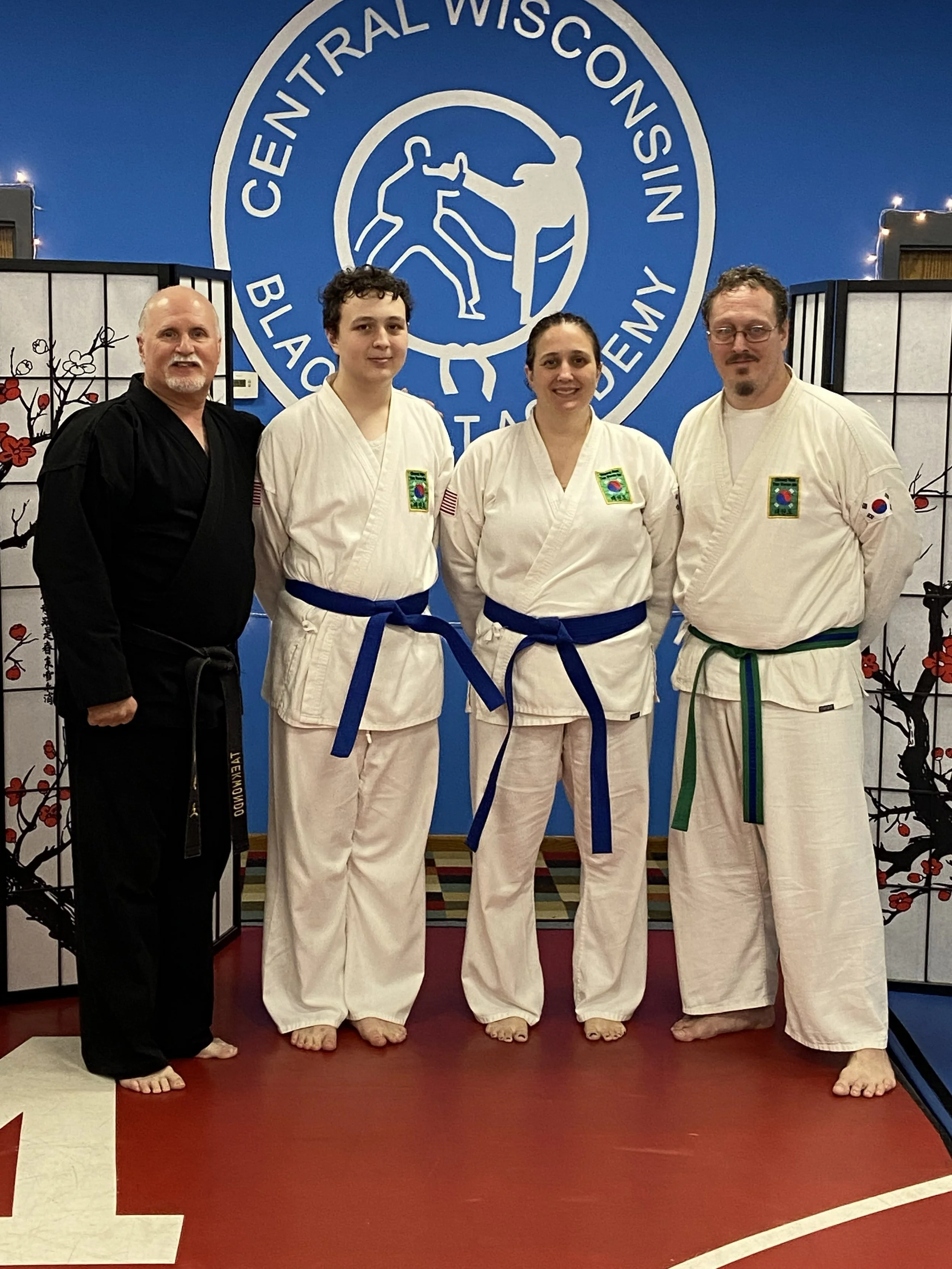A dojang family at test