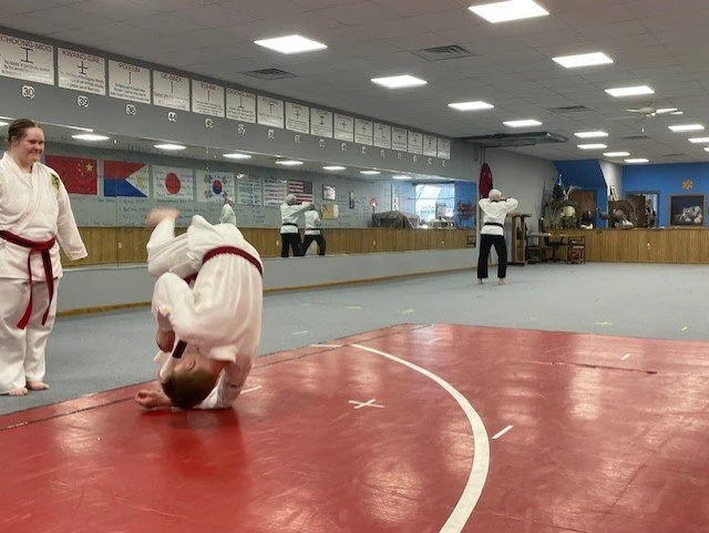 Starting a roll - head tucked