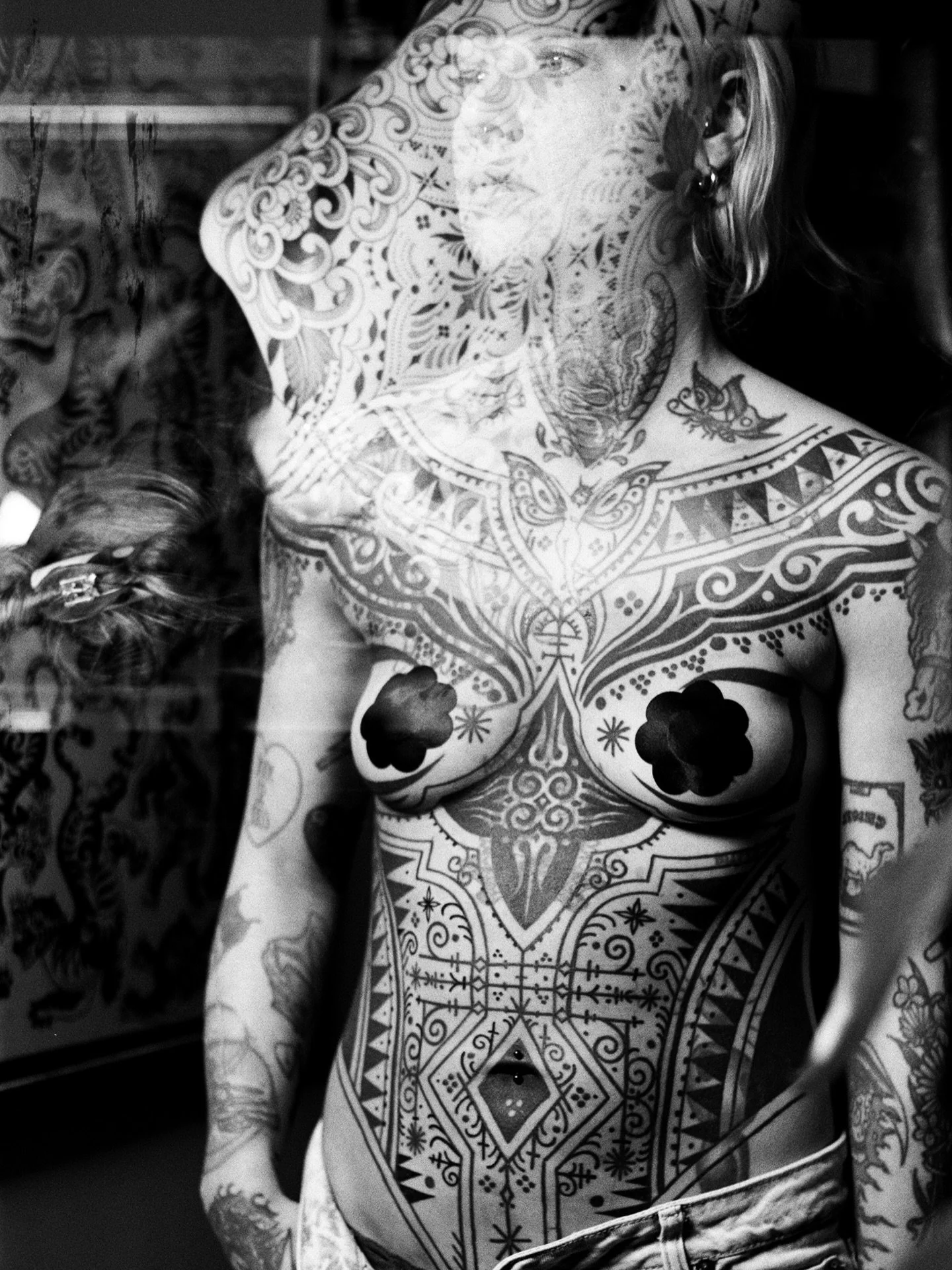 My film forgot to advance and the moment doubled back.
Megan and Archie are a two in one for this shot.
I&rsquo;m not mad about it. 

made at @nowhere.tattoo 

#ornamentaltattoo #tribaltattoo #torontotattoo #vancouvertattoo #latattoo c