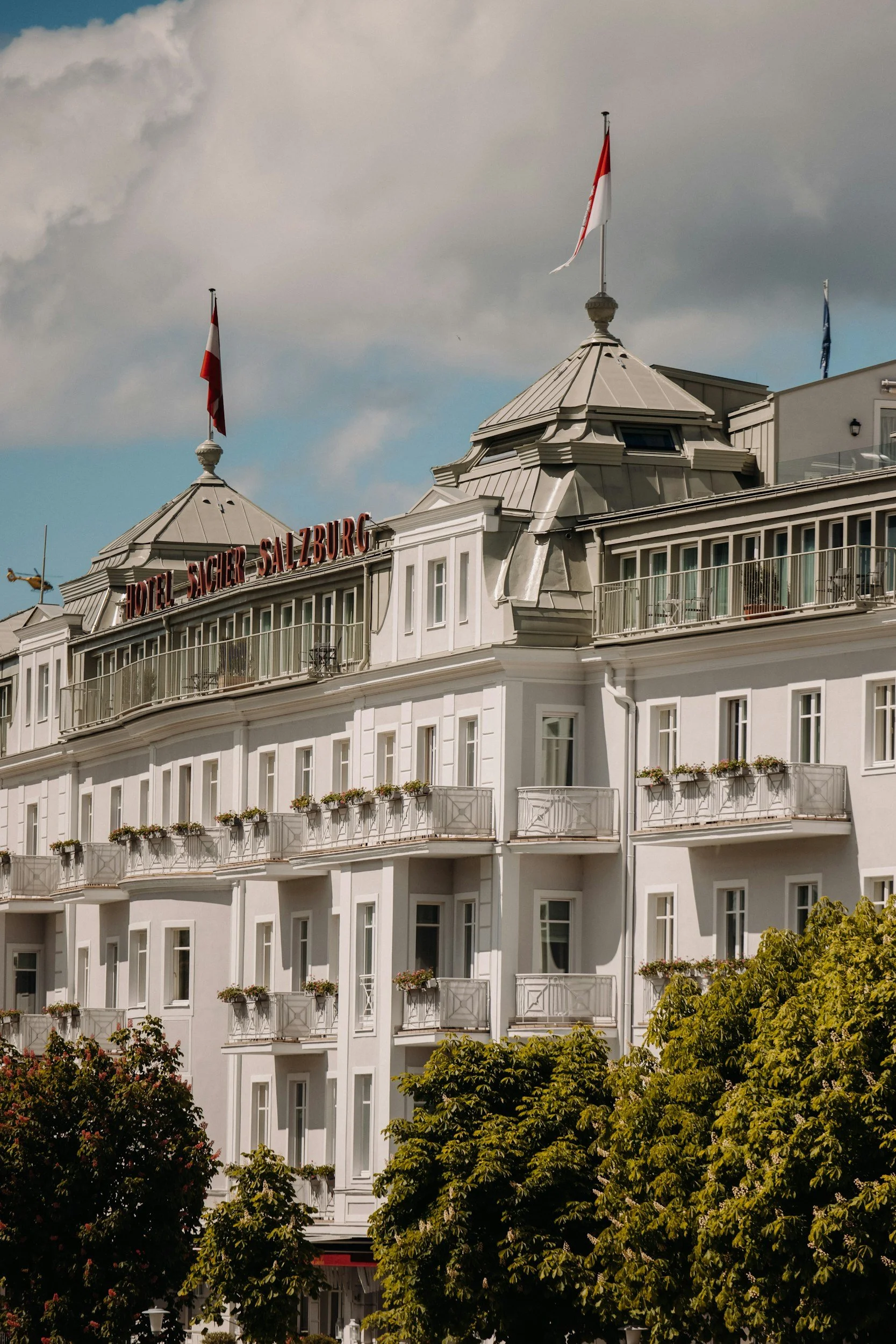 Hotel Façade