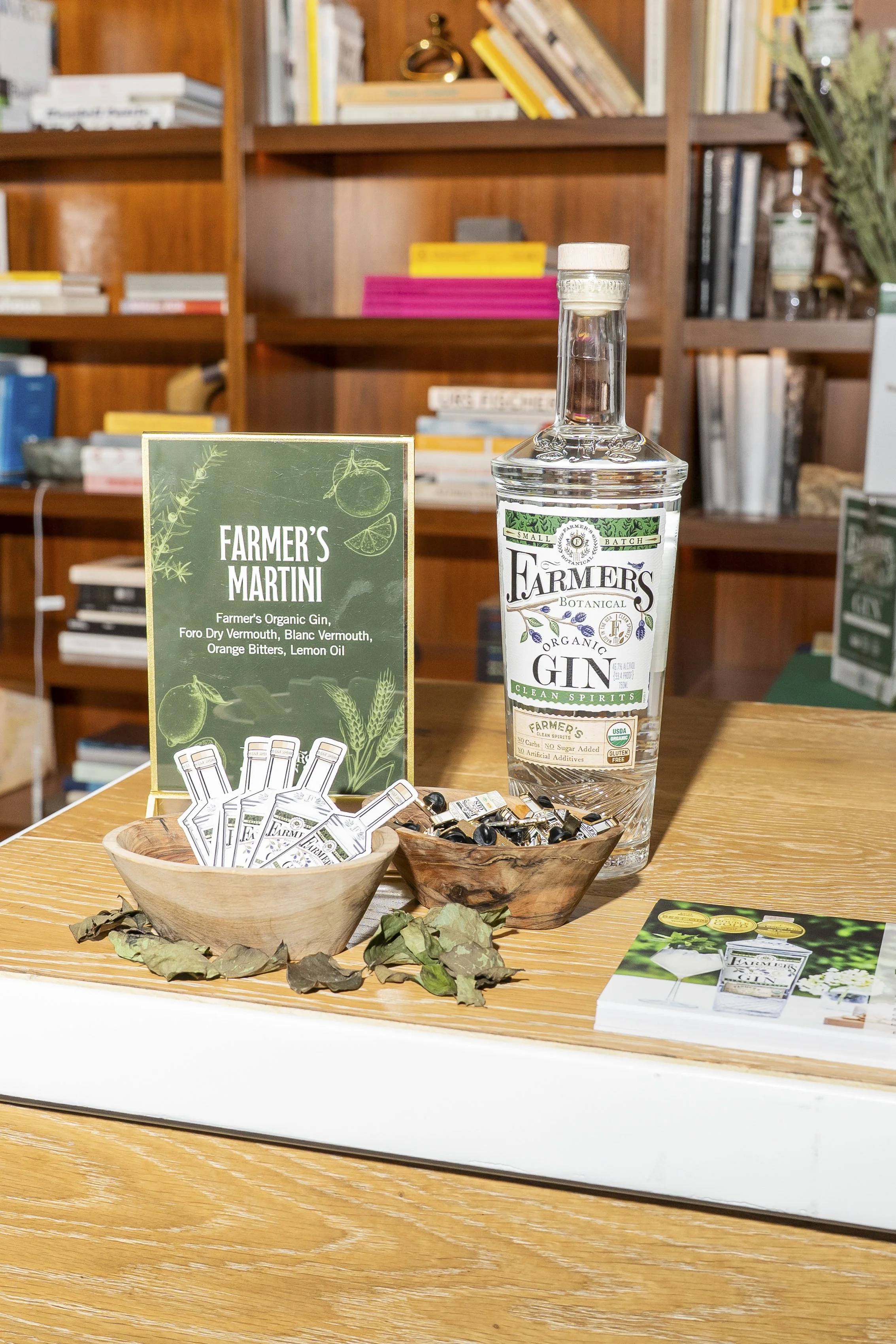 Farmer's Gin Display