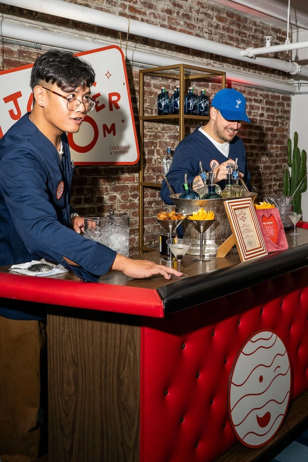 Bartender serving a martini at Martini Expo.