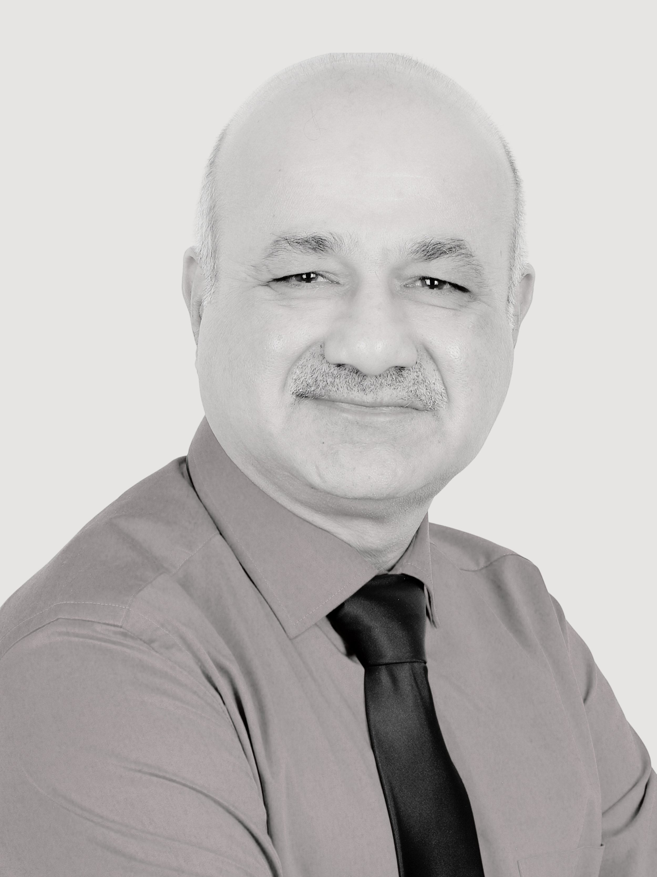 Pinakin Chandrakant.jpg
