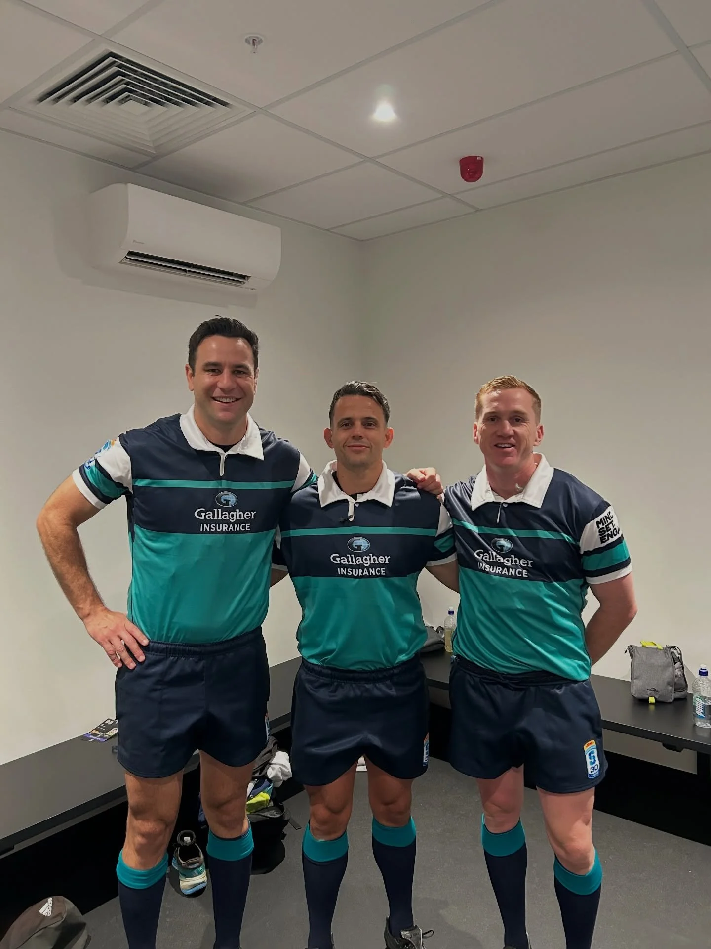 Super round was fun - as referees we travel in the same team all season, so getting to hang out with the rest of our squad just reinforced how much we all love being part of super rugby 💥 

We also got a remake of one of my favourite jerseys from &l