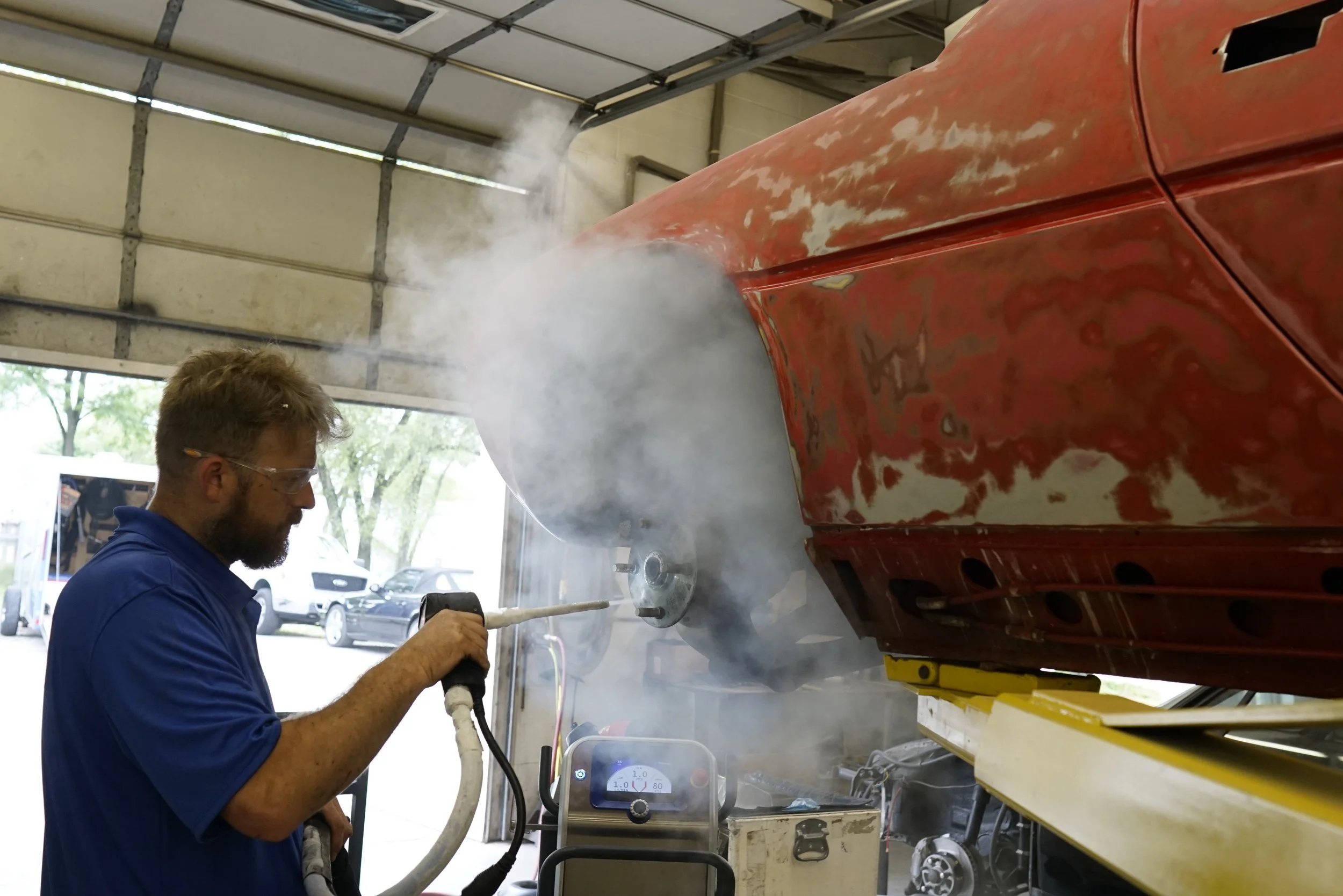 Eco-Friendly Vehicle Restoration Service