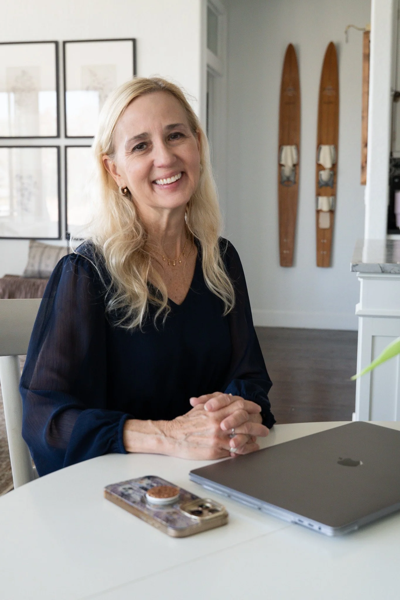 wendy moore era grizzard top relocation agent