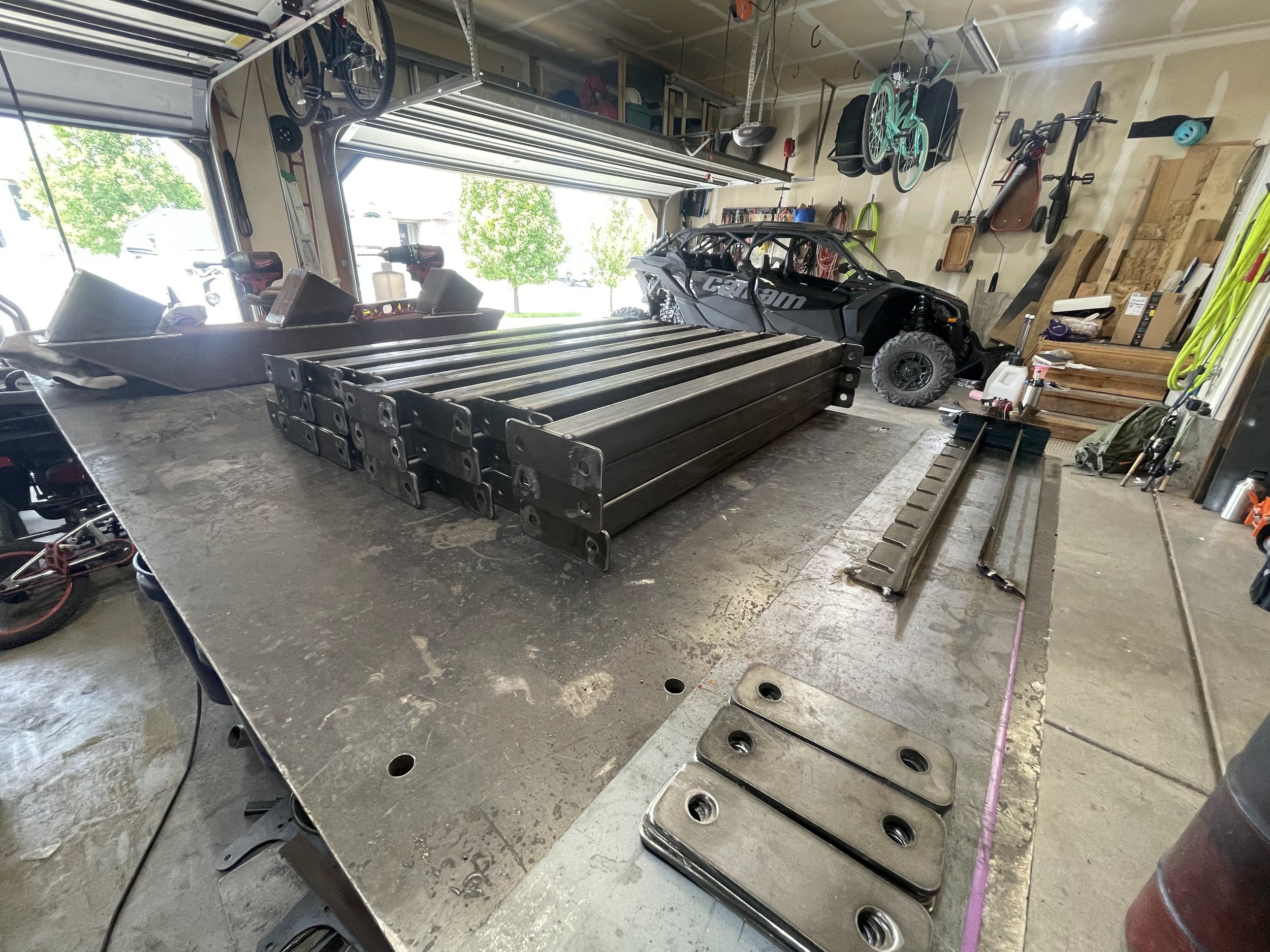 Braces for 3D printed concrete rockwork.