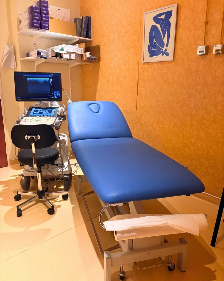 Salle du service de radiologie de l'Hôpital Privé Saint-Martin