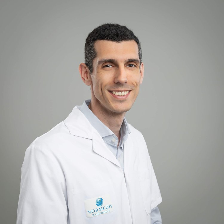 Portrait du Dr Frédéric Seita, radiologue du groupe Normedis en Normandie
