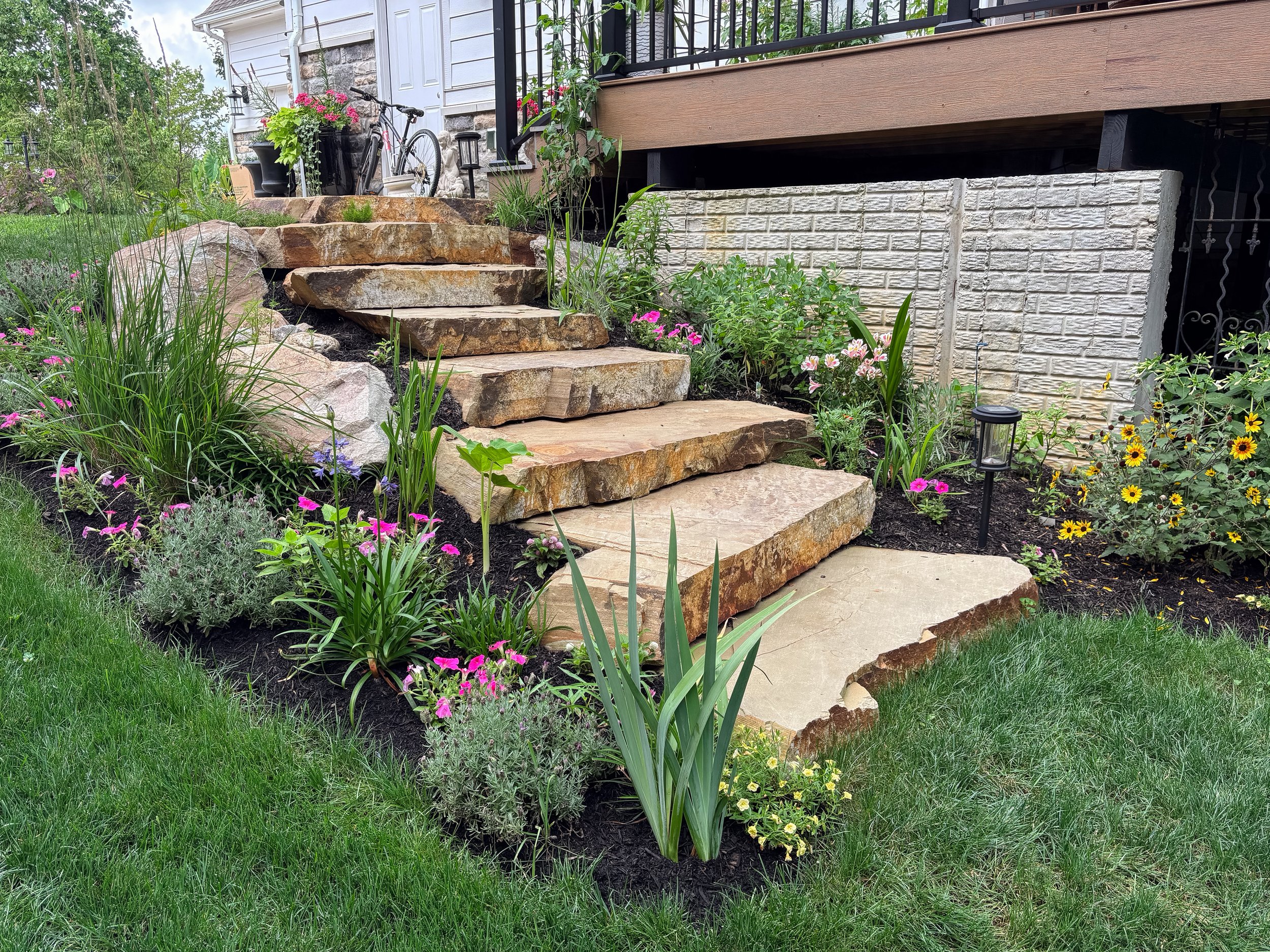 Union III Plantings Installation.jpg