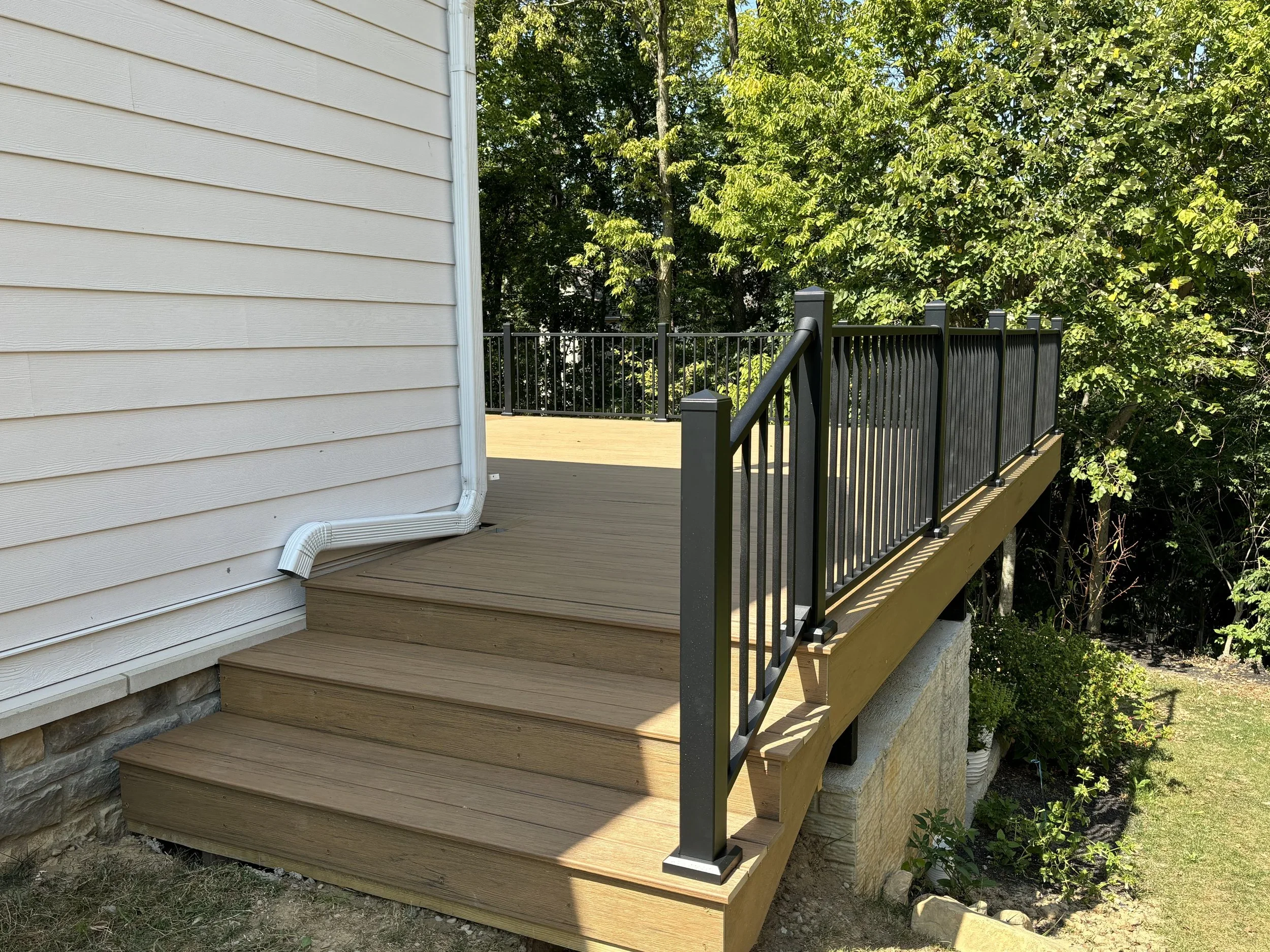 Union III Composite Deck 7.webp