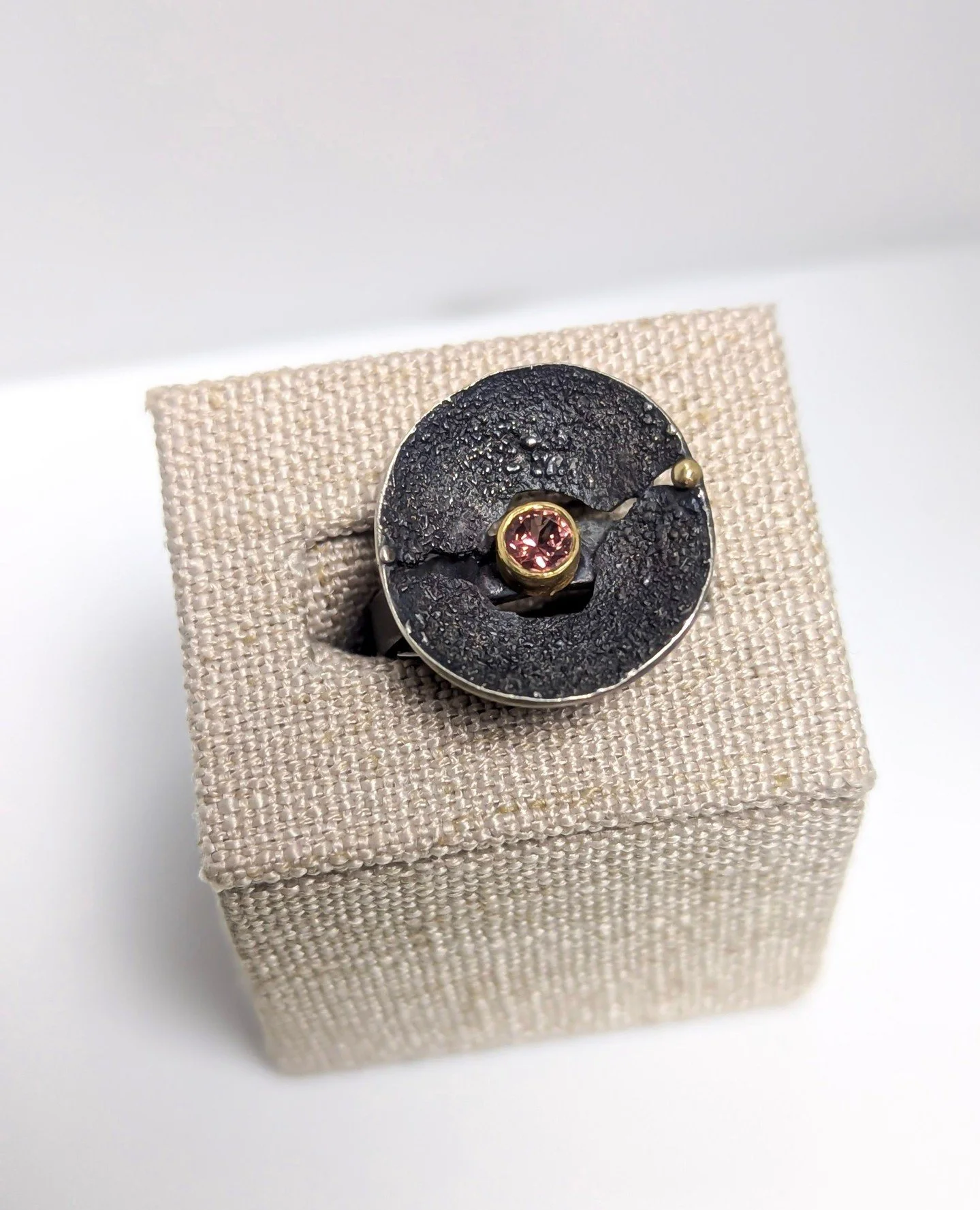 Bowl Ring by Rocky Pardo⁠ 🩷⁠
⁠
Oxidized sterling silver with 18k yellow gold accents and gemstone in 18k yellow bezel