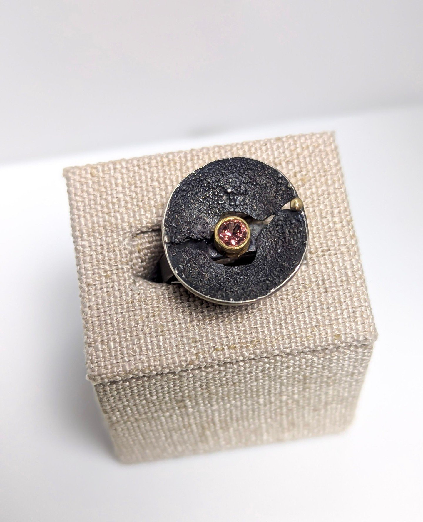 Bowl Ring by Rocky Pardo⁠ 🩷⁠
⁠
Oxidized sterling silver with 18k yellow gold accents and gemstone in 18k yellow bezel