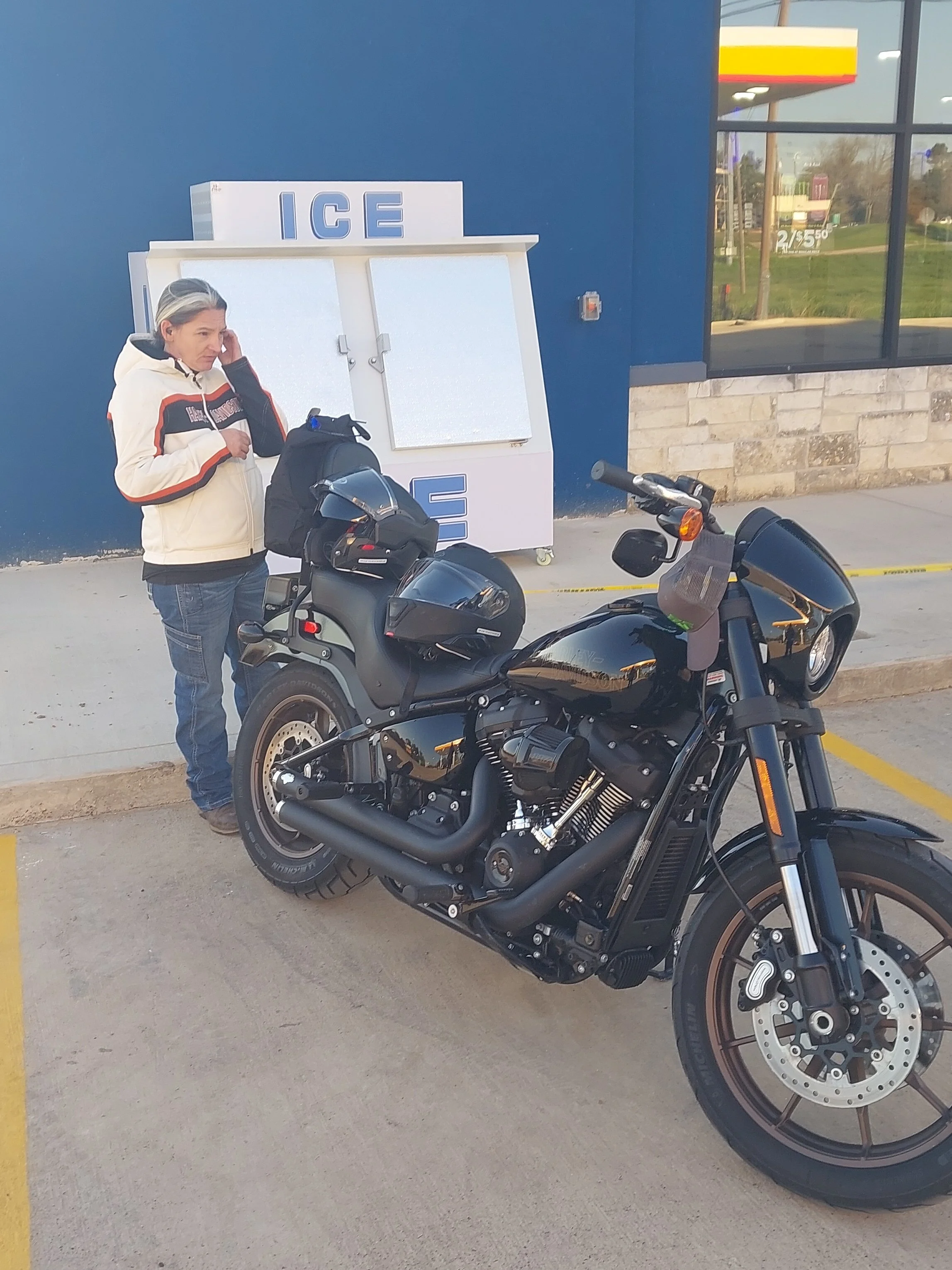 Harley Davidson Low rider s cruiser motorcycle 2wheel tire tune and lube oil change air filter performance shop powersports