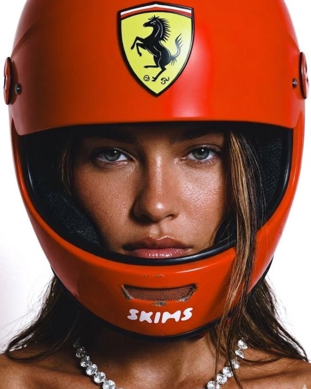 SKIMS x F1 

A collection inspired by the golden age of Formula 1.

Vintage paddocks. Iconic grid girls.

Unforgettable glamour.

Where confidence takes pole position.

* concept created with AI by Faceless.

#CreativeDirection #BrandStrategy #Campai