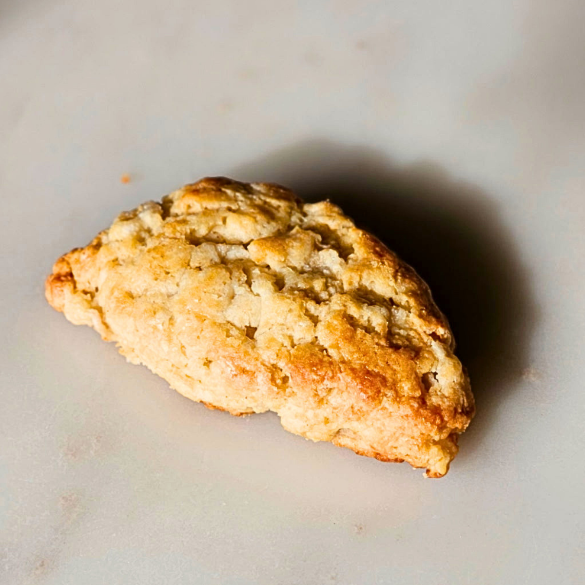 ginger pear scone.png