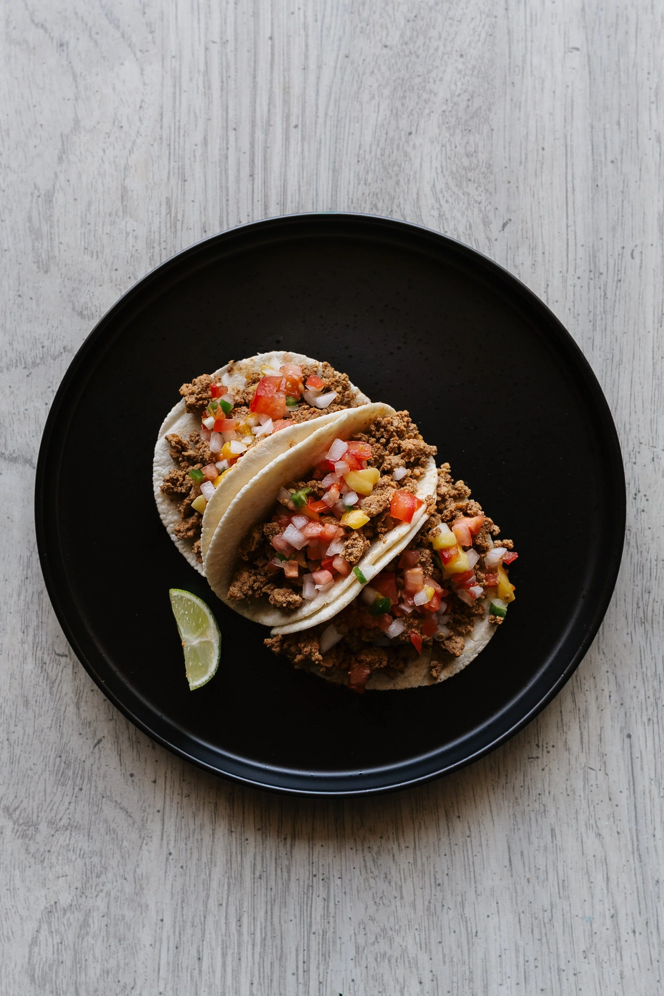 Mango pico tacos