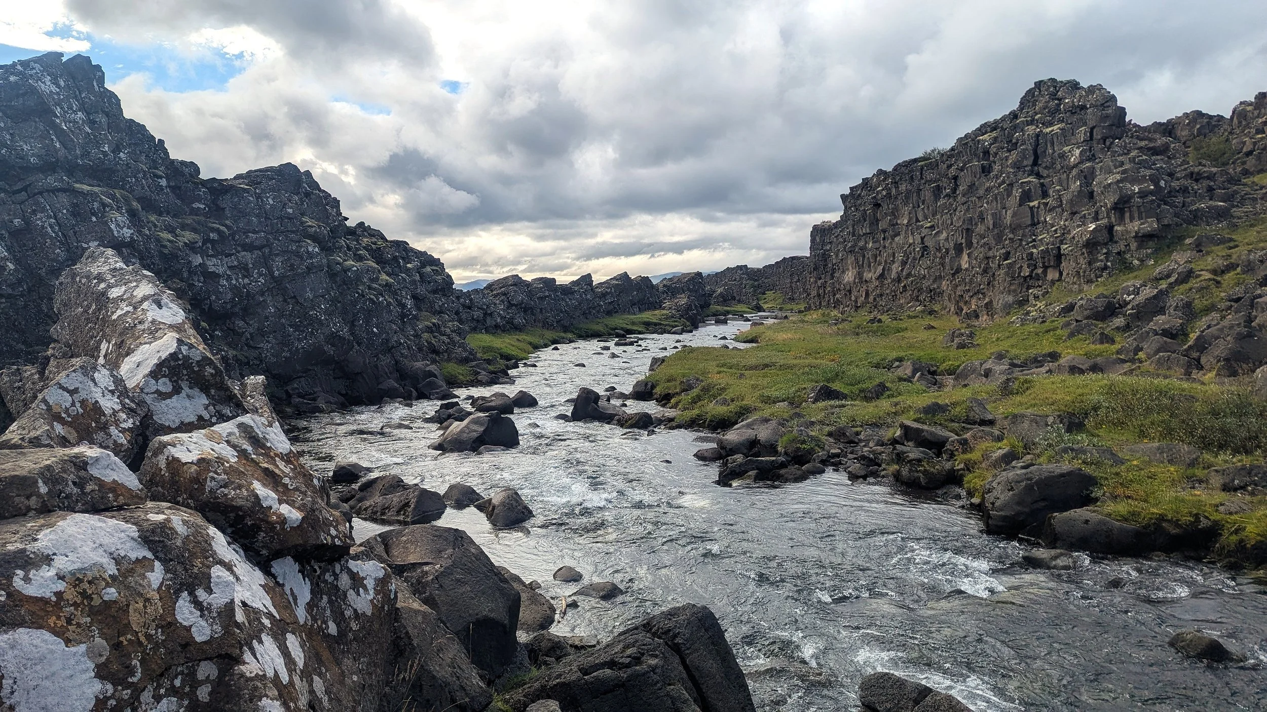 Basal canyon of Thingvellir
