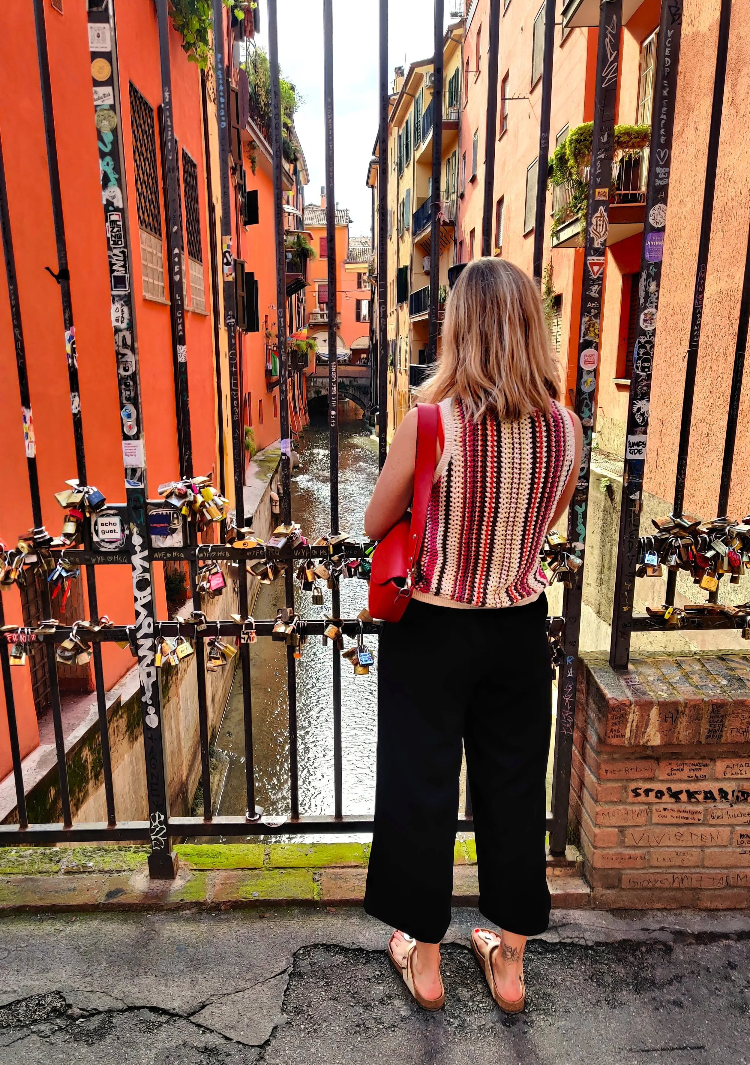 Hidden canal in Bologna