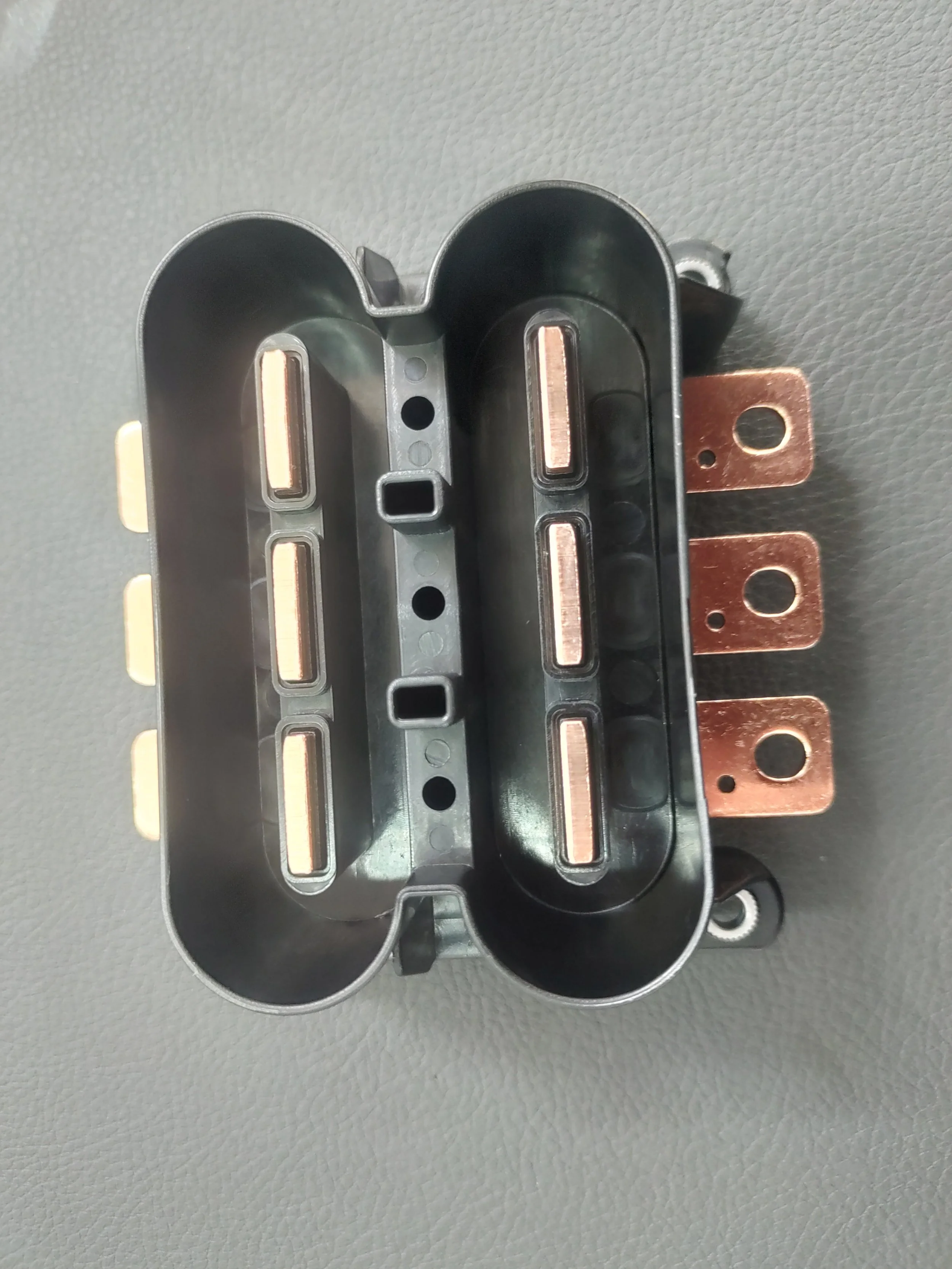 insert moulding busbar 2002