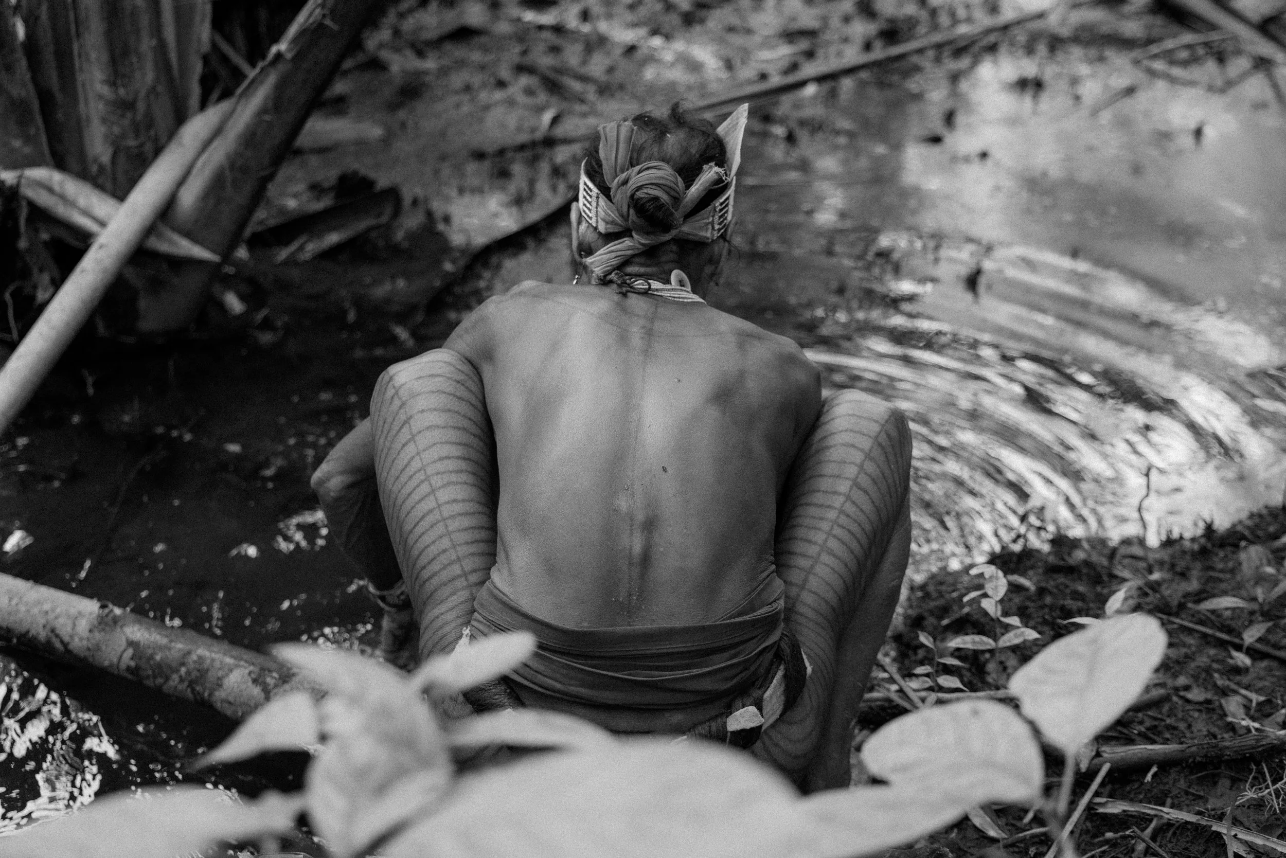 between earth and skin.jpg