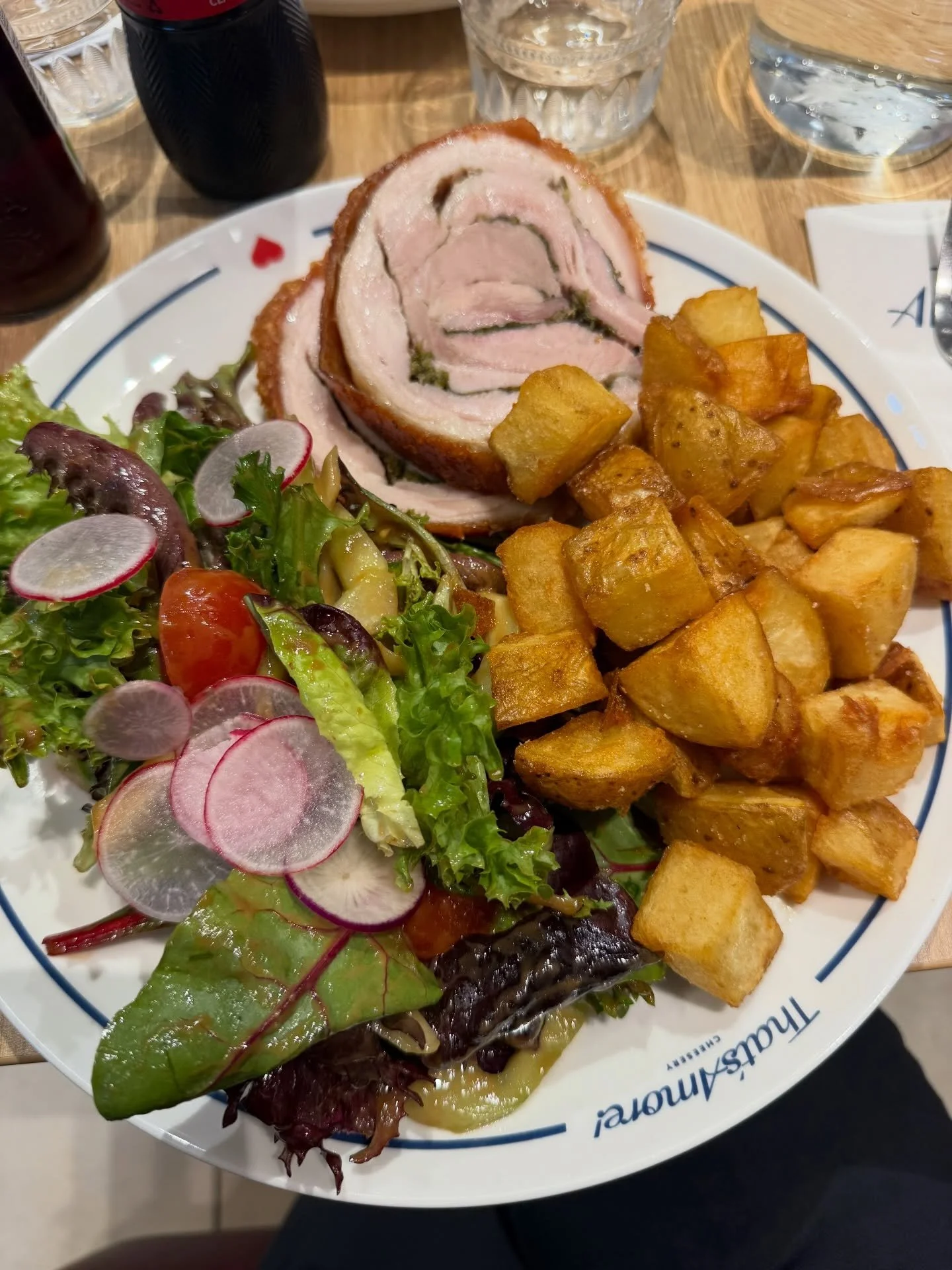 This was sooooo delicious! 🤤 @thatsamorecheese @thatsamorecheesery #porchetta #melbourne #lunch #italianfood