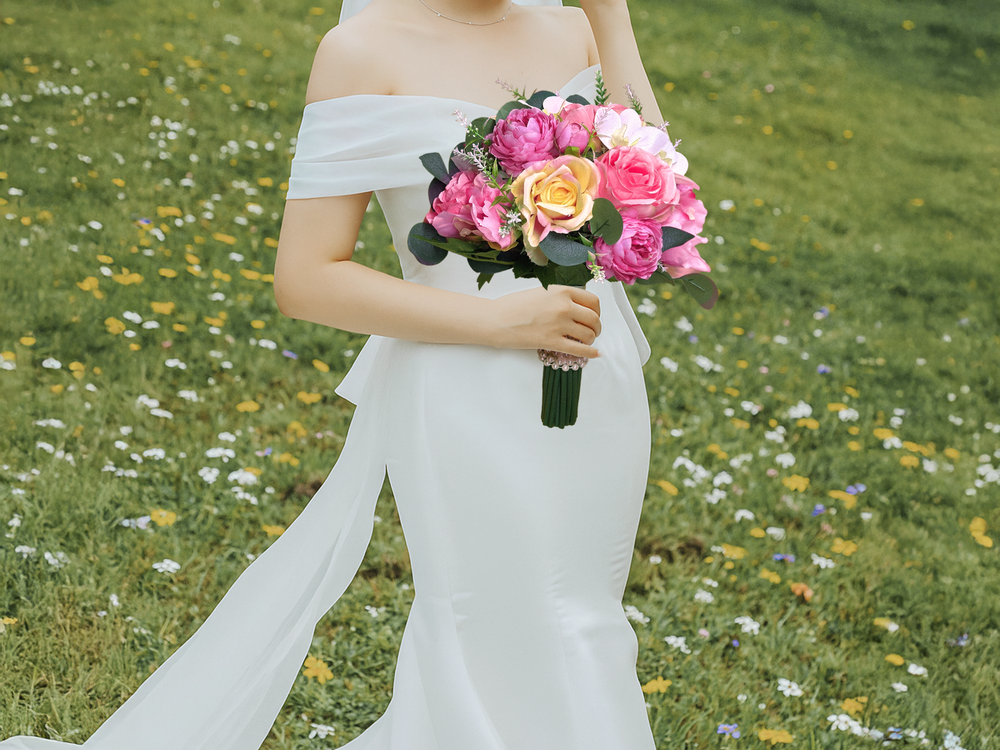 Peachy Paradise Bridal Bouquet