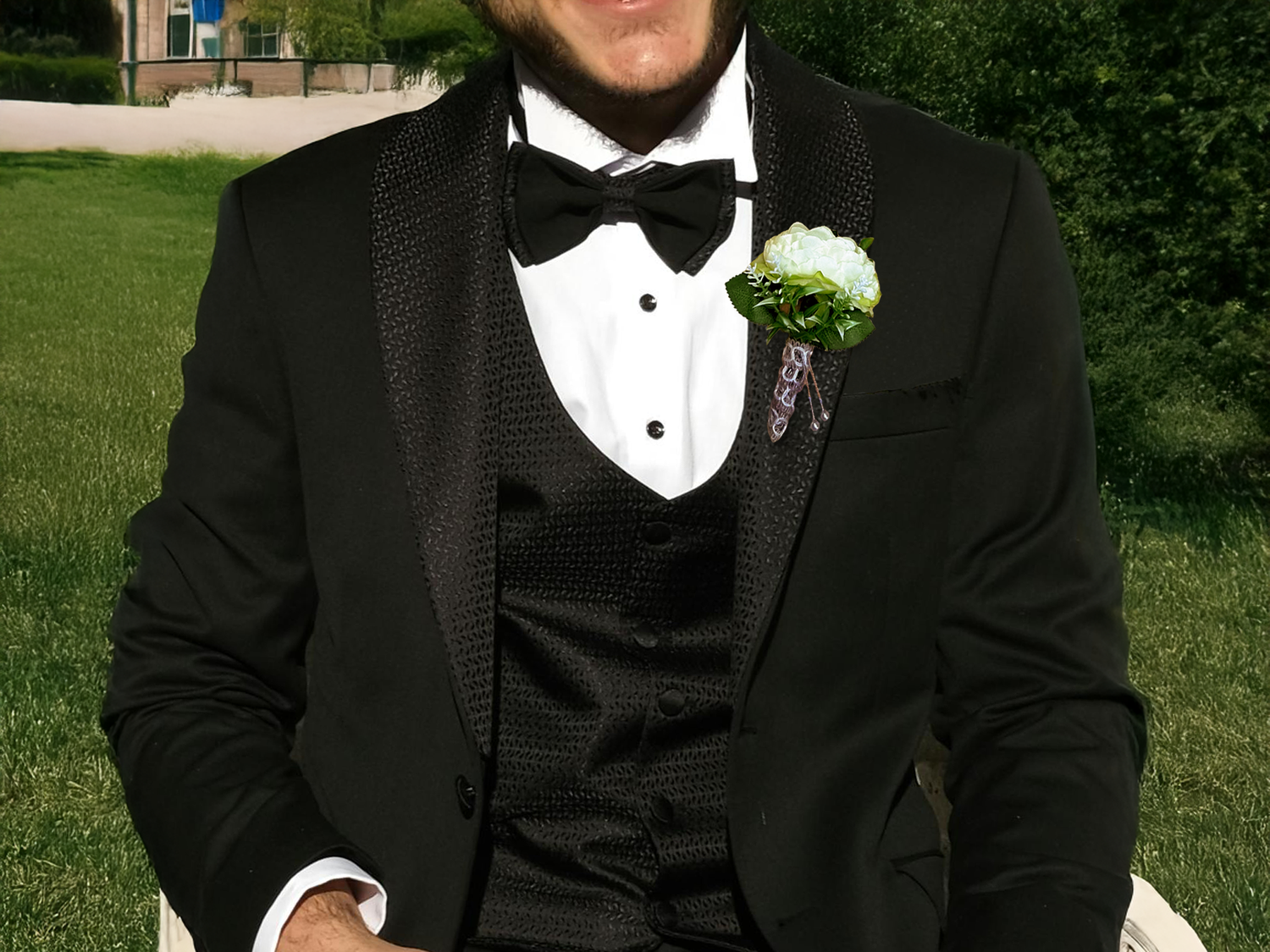 Groomsman's Boutonniere Green and White