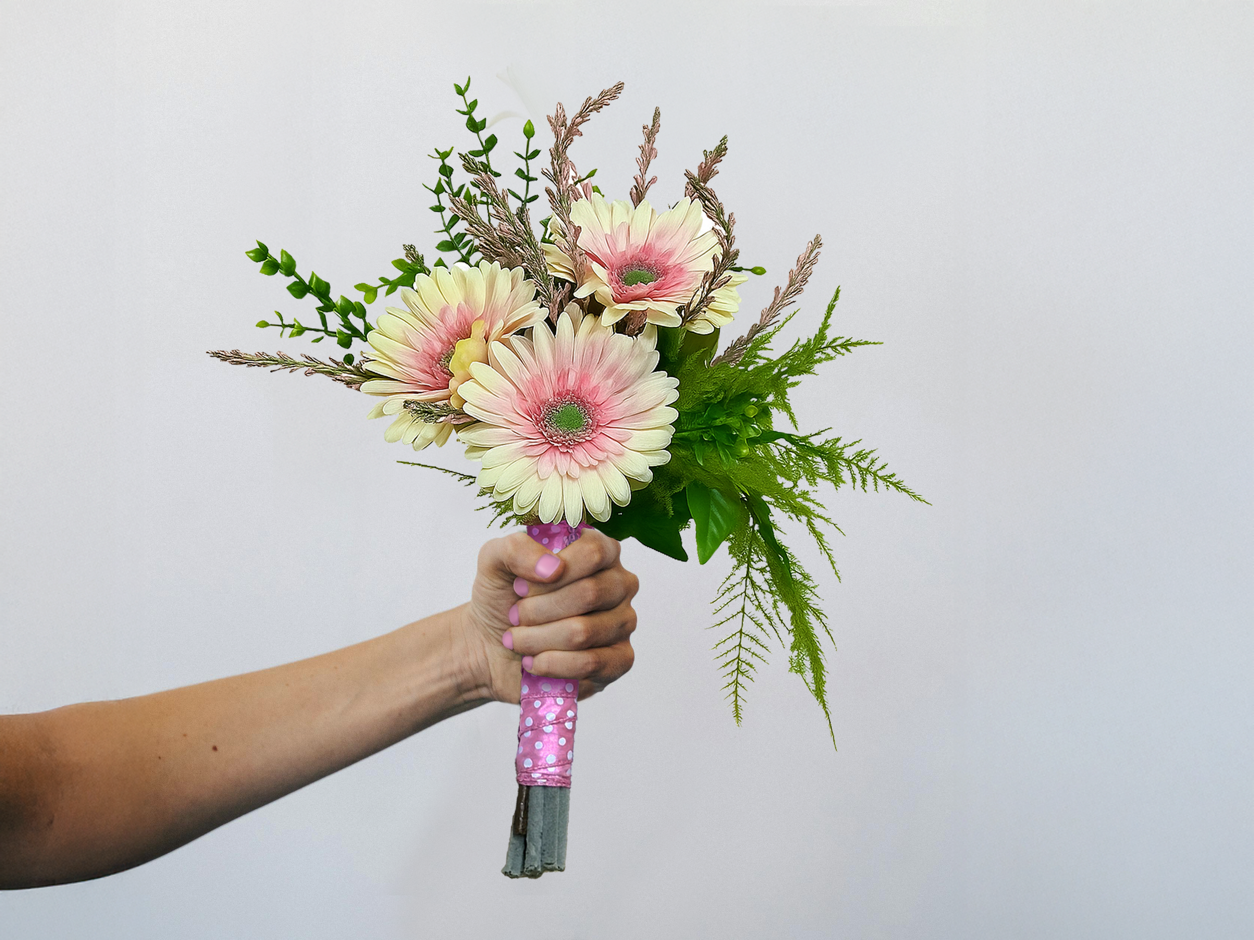 Pink Gerber Bridesmaid Bouquet.png