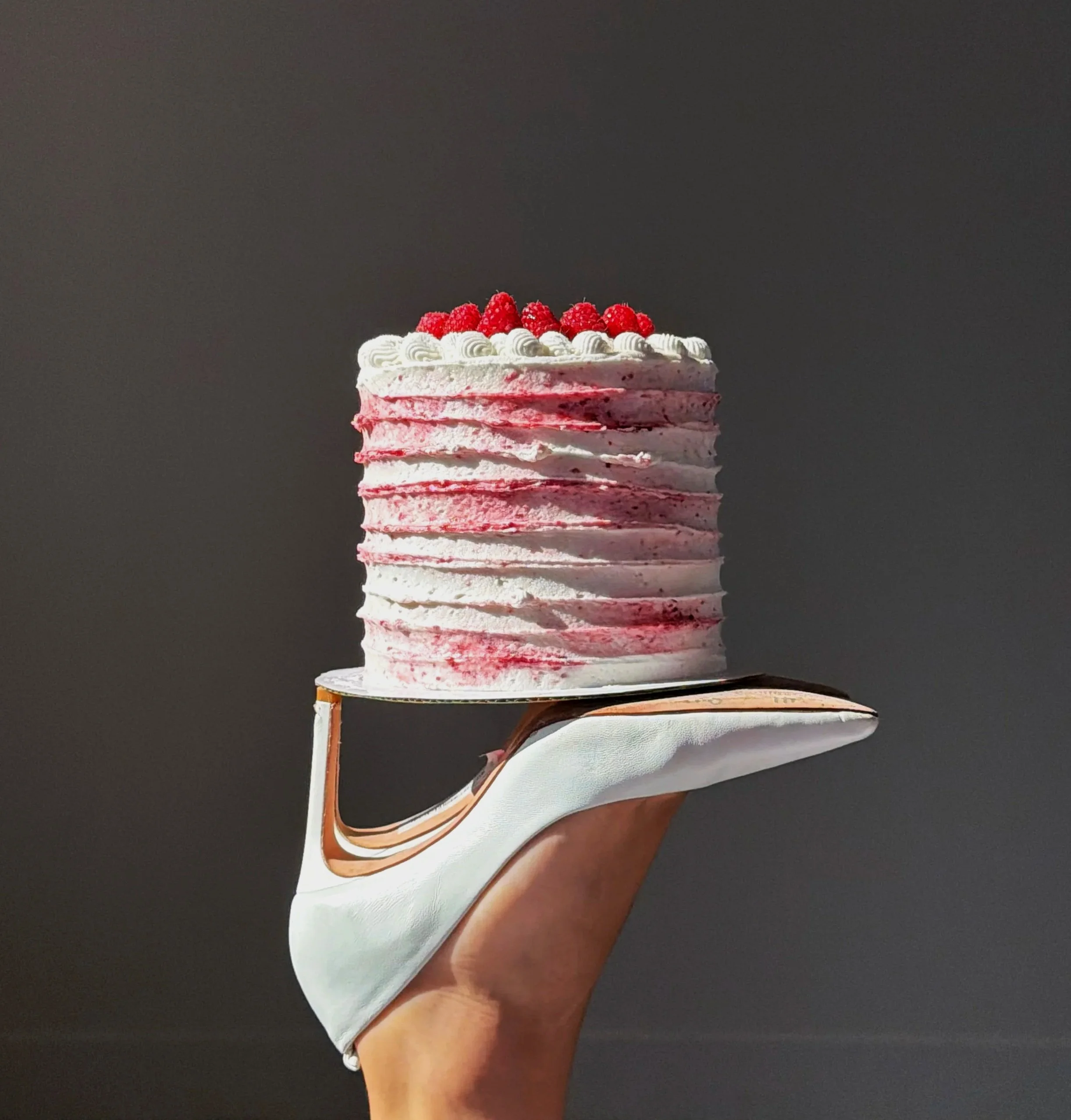 Cake delivery but make it high risk