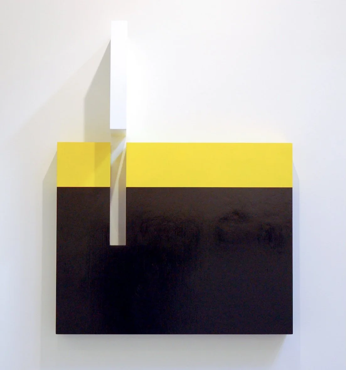 Slot, 2005
Acrylic on plywood, 80 x 60cm