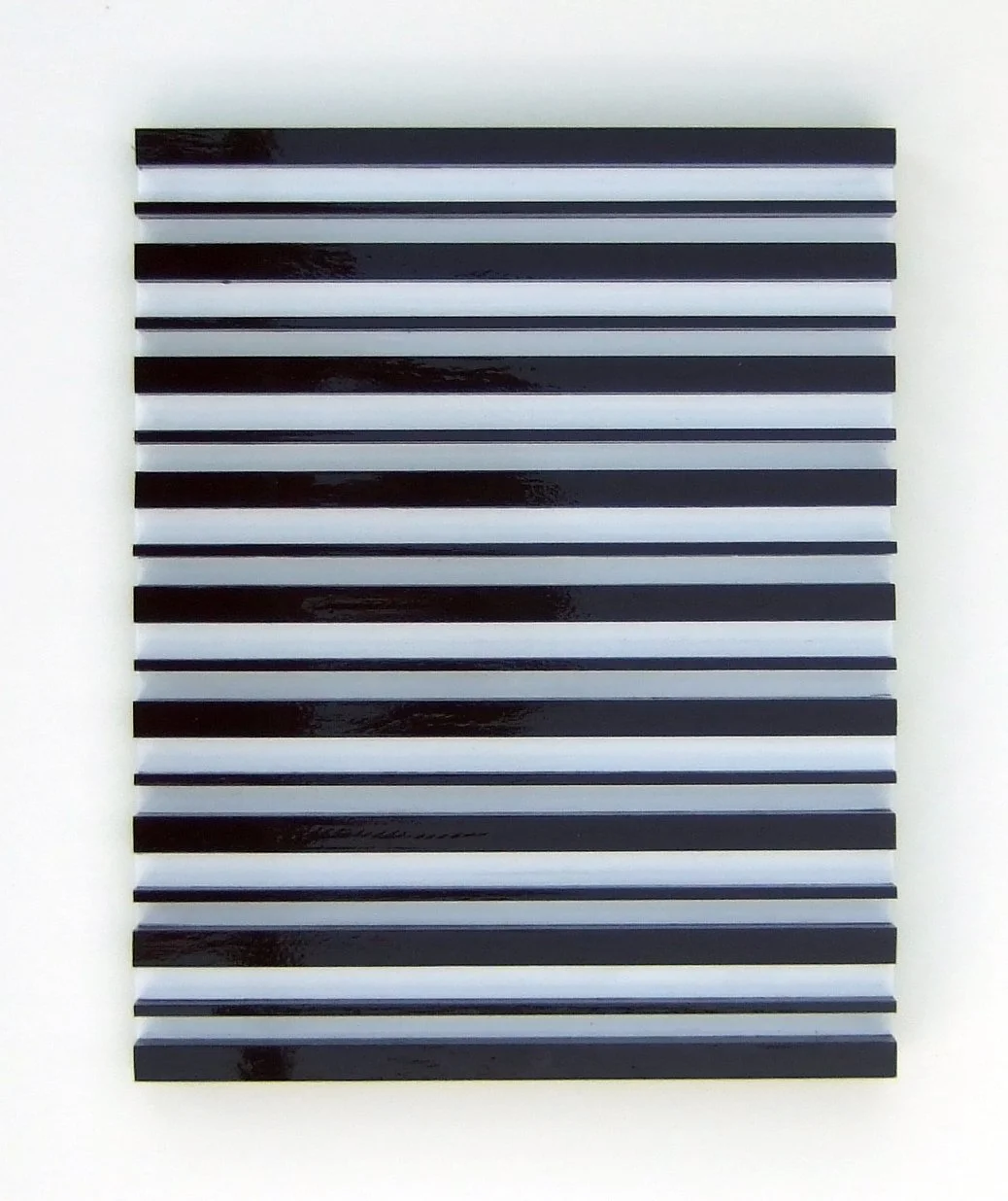 Layers, 2010
Enamel and wood, 30 x 20cm