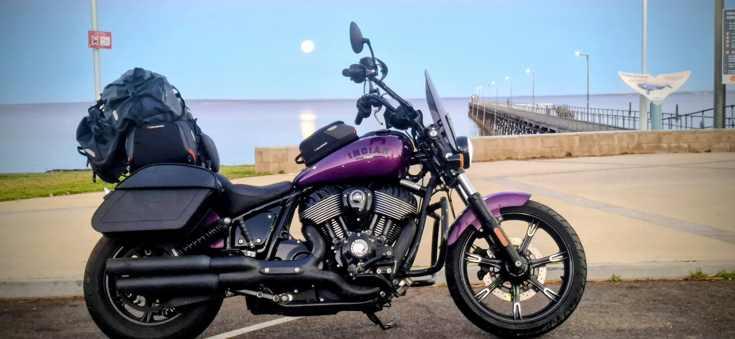 Indian Chief Dark Horse (2022)