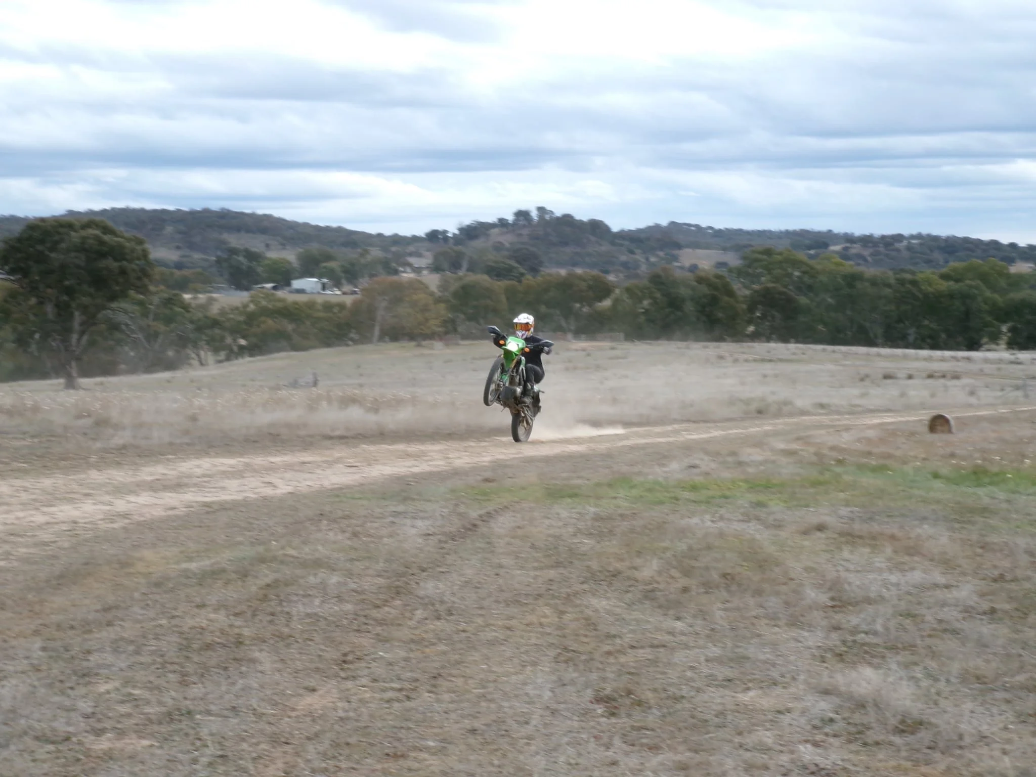 Kawasaki KLX150BF photo 2