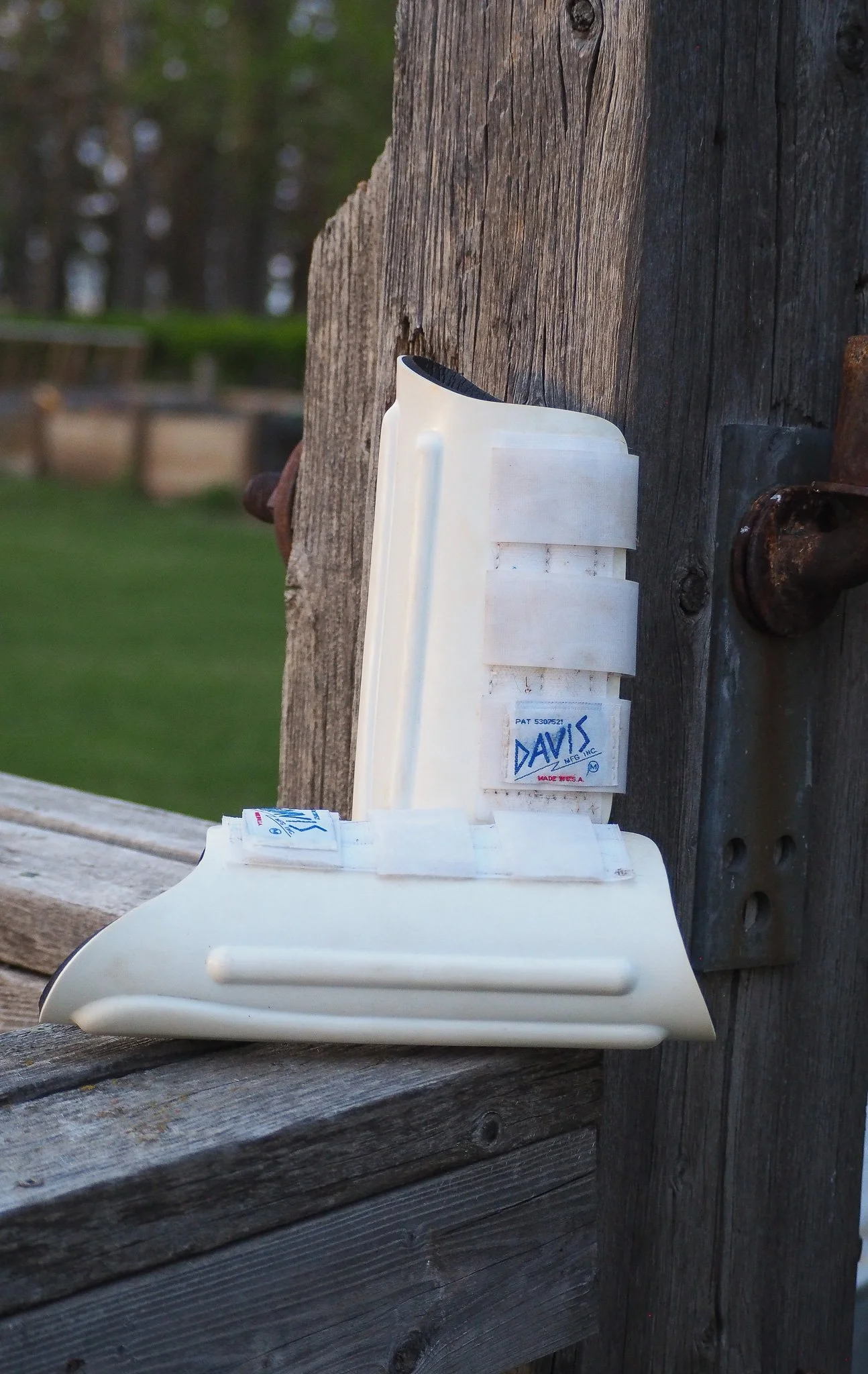 White Davis Splint Boots