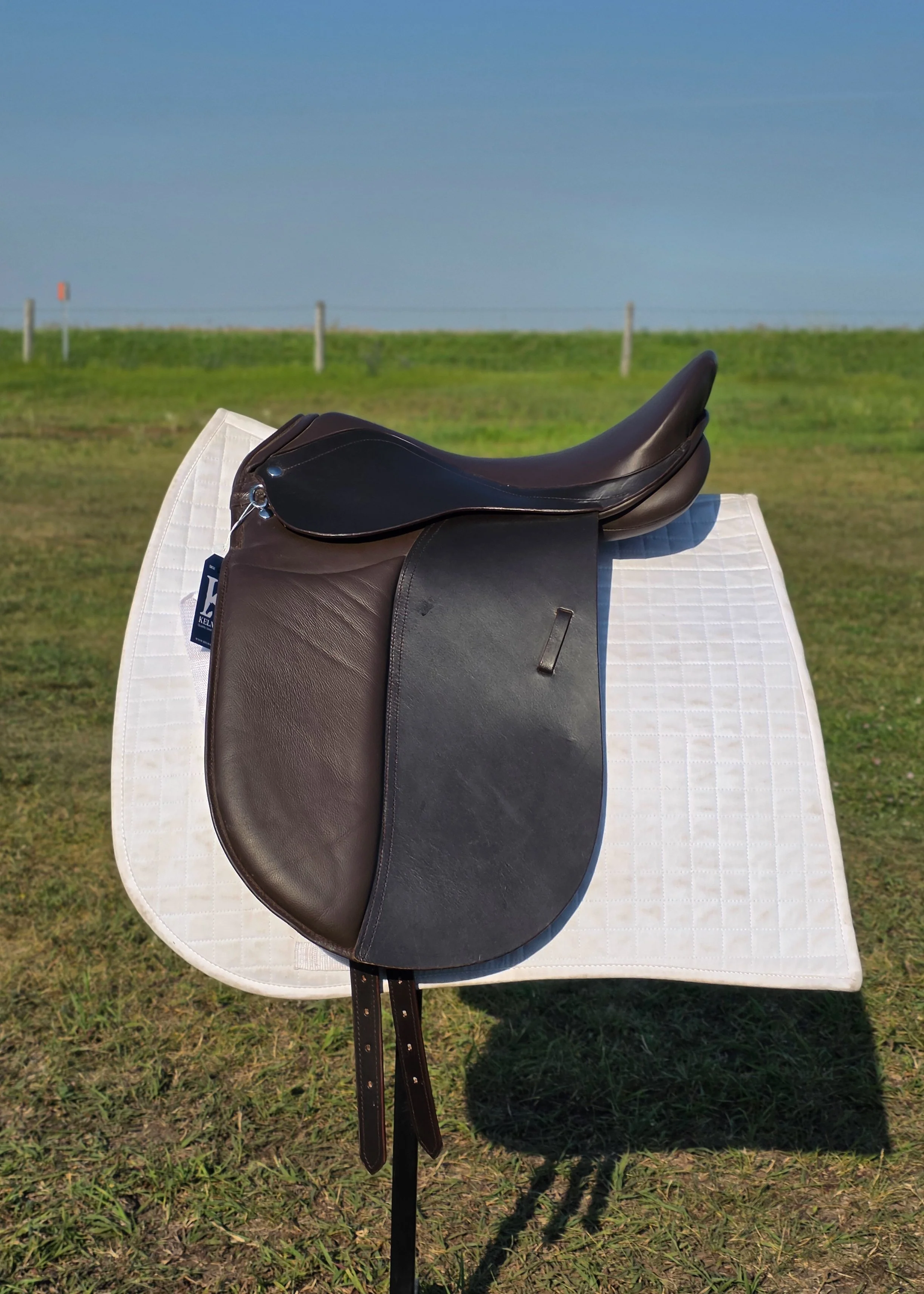 Synthetic Dressage Saddle