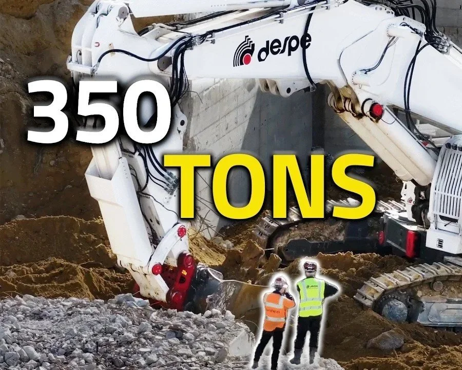 The Biggest Demo Machine in Italy