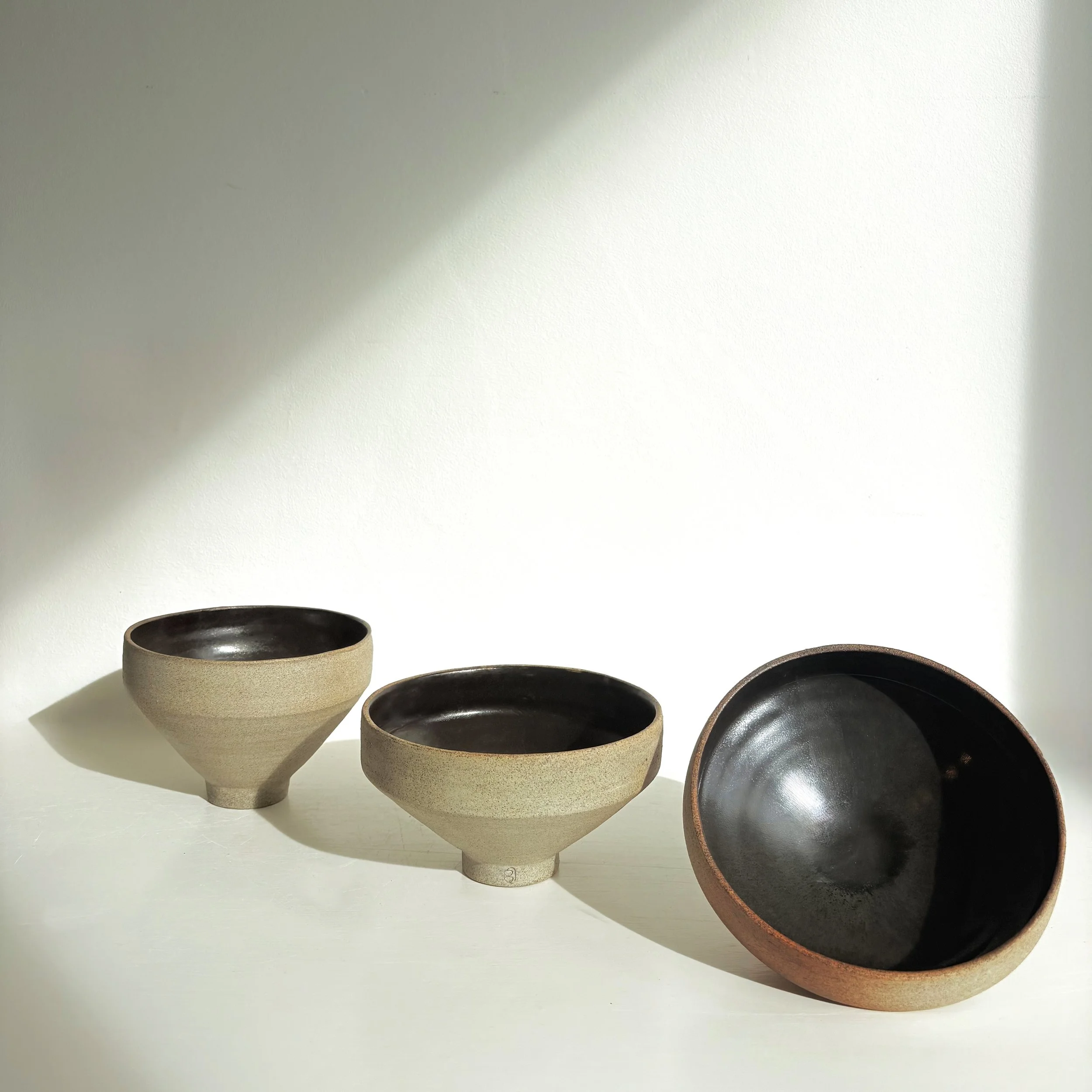 Nesting concrete clay bowls - glazed inside with matt black 