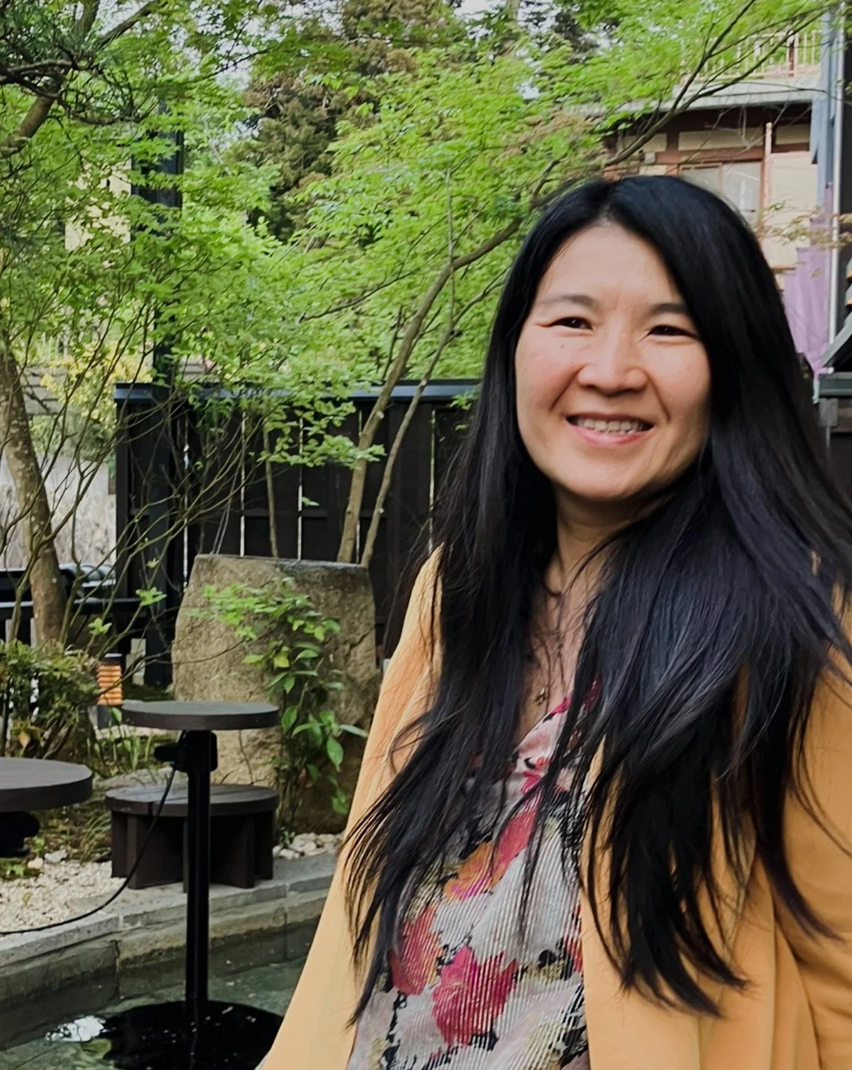 La maison de bambou de Lumibrick en briques éclairables.  Ce set est vendu par FunBricks, société Suisse, installée dans la région de Lausanne et Genève, spécialisée dans la vente de set de briques lumineuses de qualité.  Un super cadeau très ap