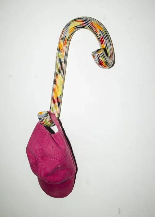 Duo+hanger_photo+by+Sunna+Ben.webp