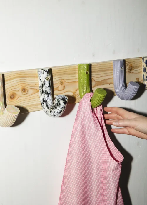 Multi hanger
