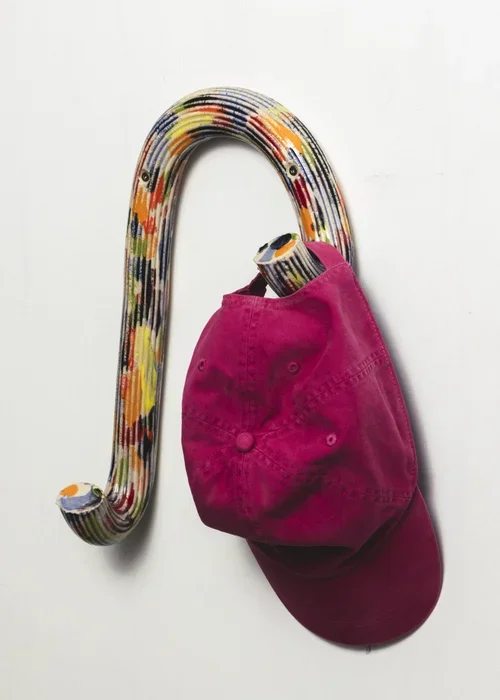 Duo+hook+with+cap_photo+by+Sunna+Ben+(1).webp
