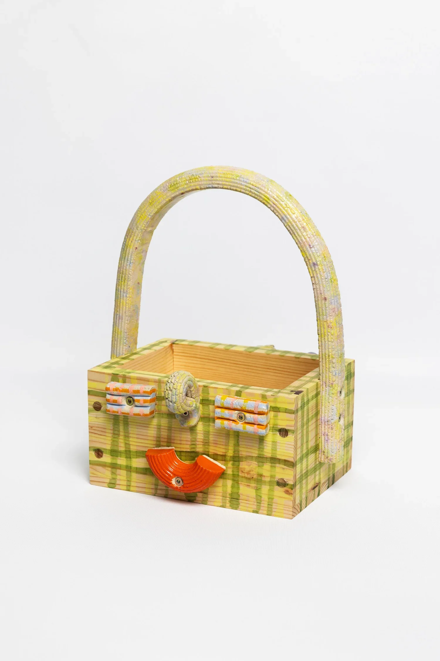 face_basket_2.webp