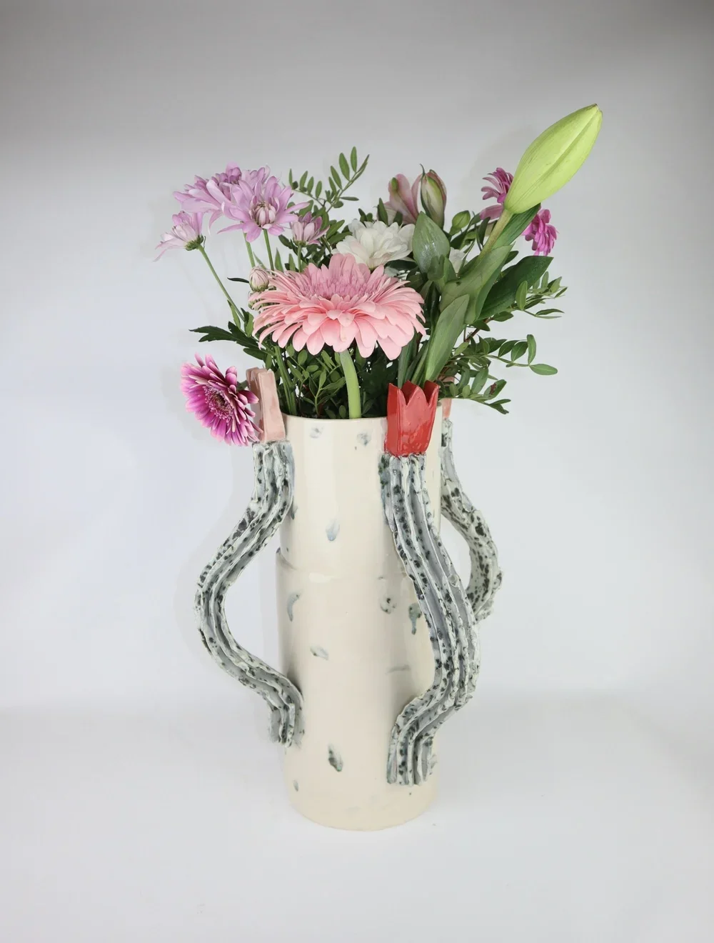 TulipvaseB4.webp