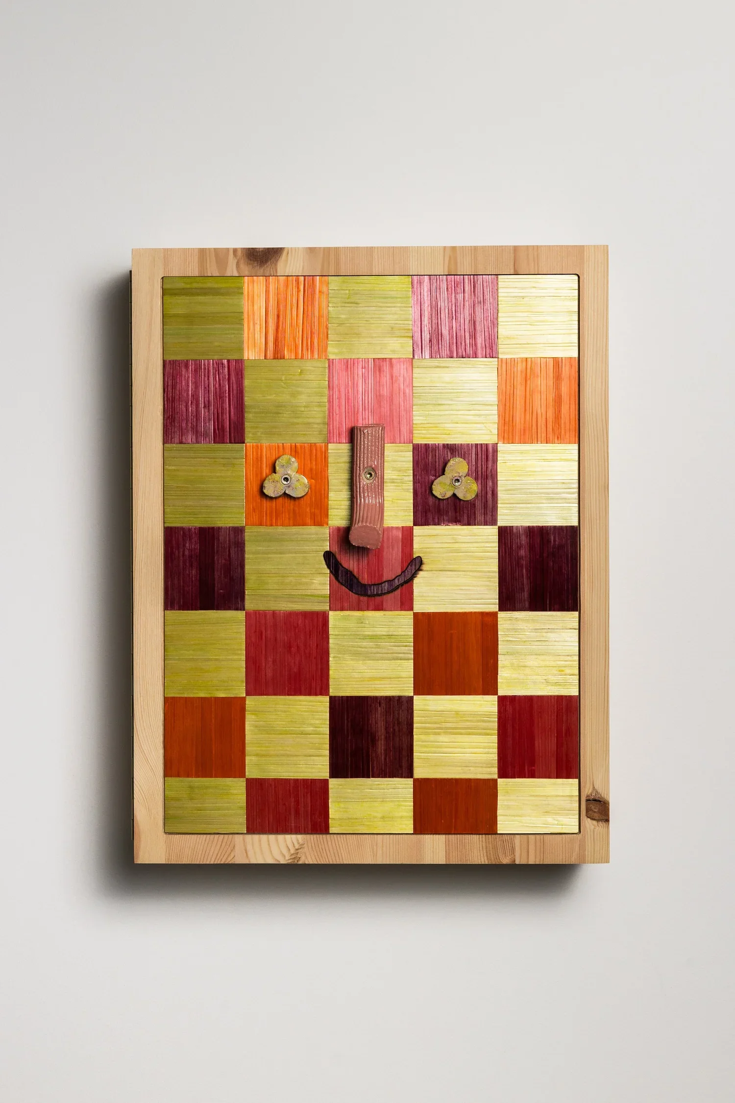 Straw_grid_cabinet.webp